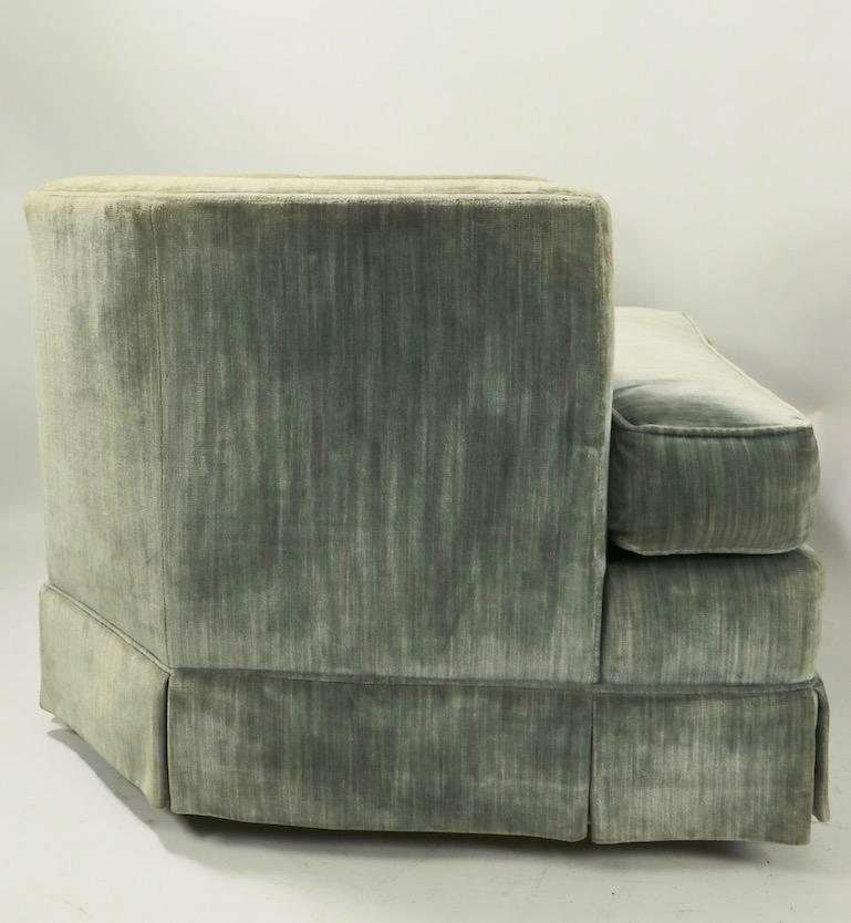 Pair of Schoonbeck Henredon Swivel Chairs 4
