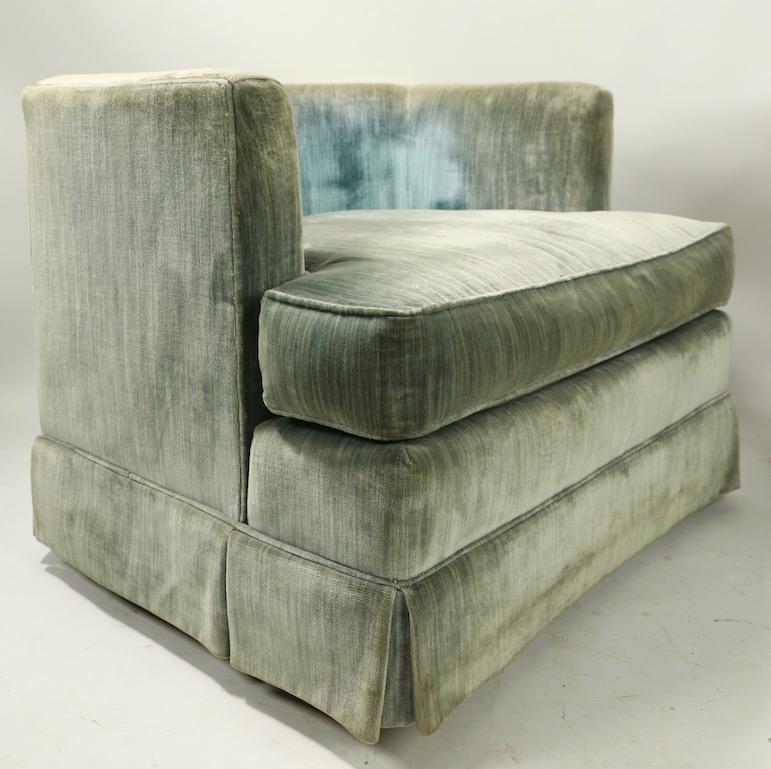 Pair of Schoonbeck Henredon Swivel Chairs 5