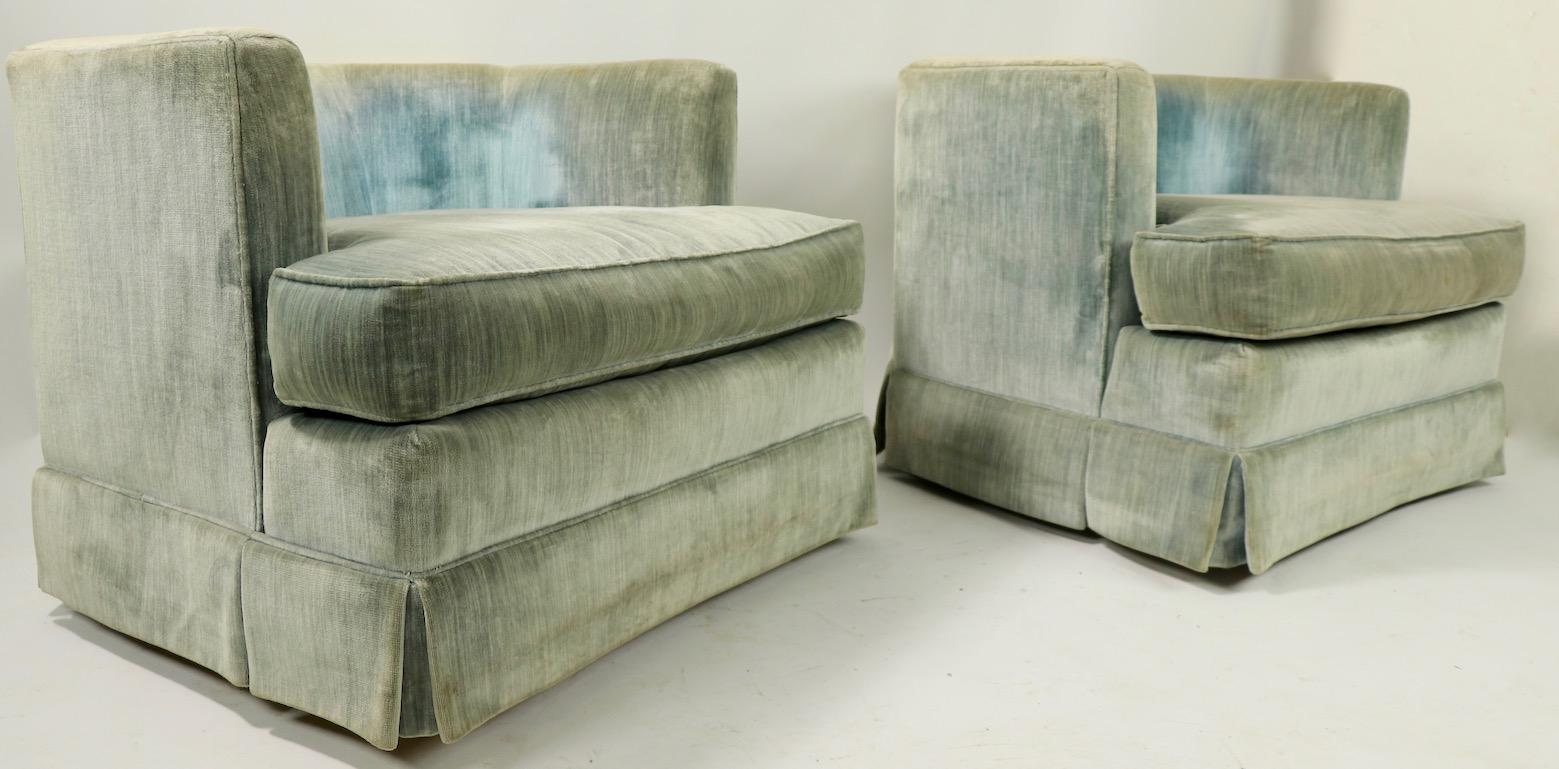 Pair of Schoonbeck Henredon Swivel Chairs 7