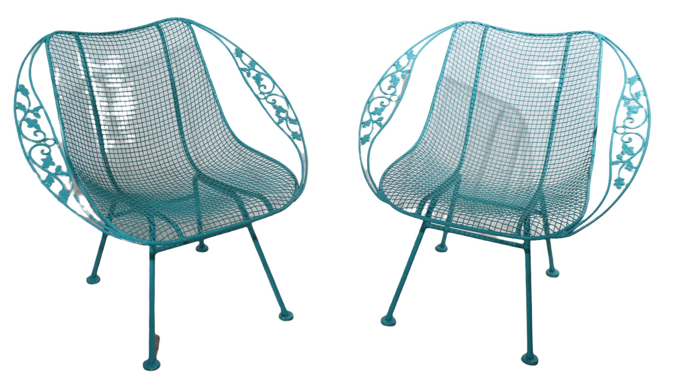 Pr. Sculptura Chantilly Rose Lounge Chairs For Sale 1