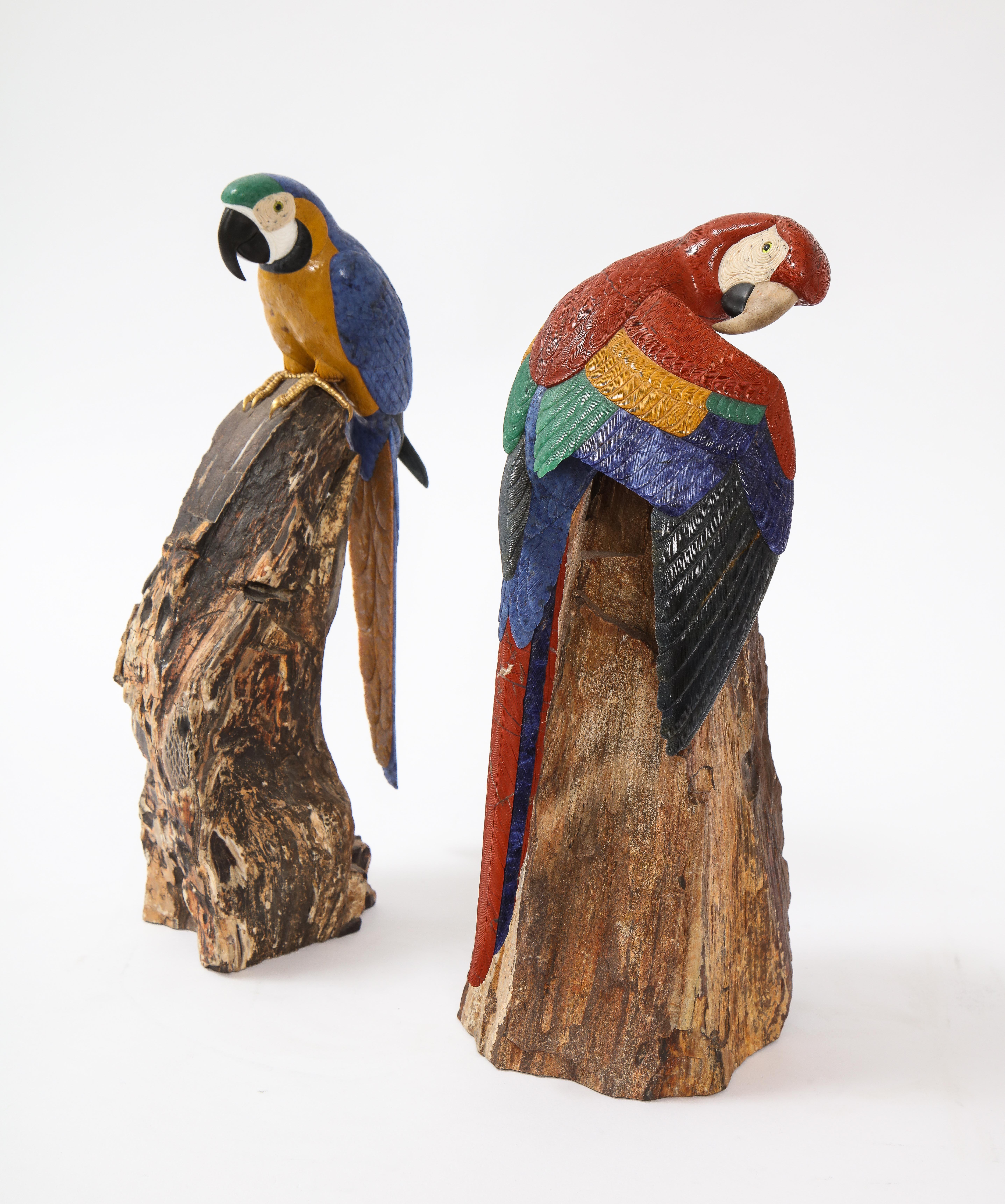 Modern Pr. Semi Precious Stone & Gold Models of Scarlet Macaw Parrots, P. Müller, Swiss