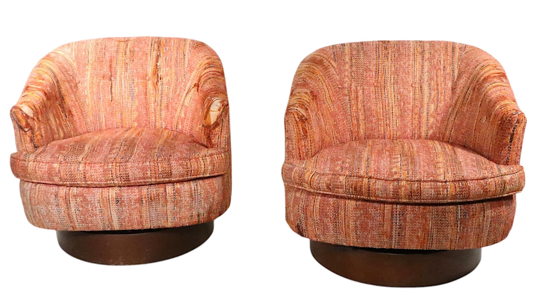 Pr Swivel Tub Chairs after Baughman c. 1970's. In Fair Condition In New York, NY