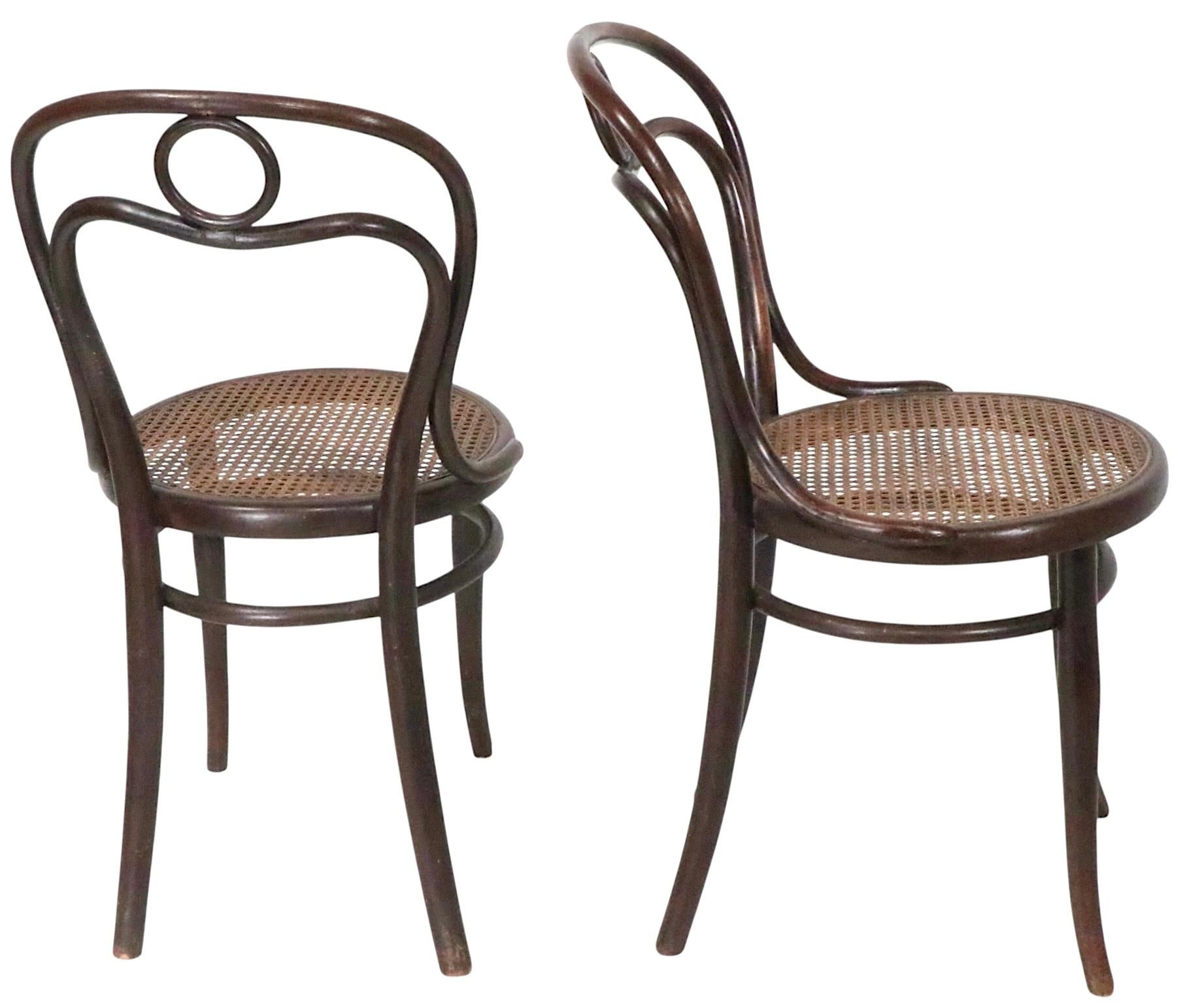 Pr.  Vienna Secessionist Bentwood Thonet Cafe Bistro Dining Chairs Model 31 (20. Jahrhundert) im Angebot