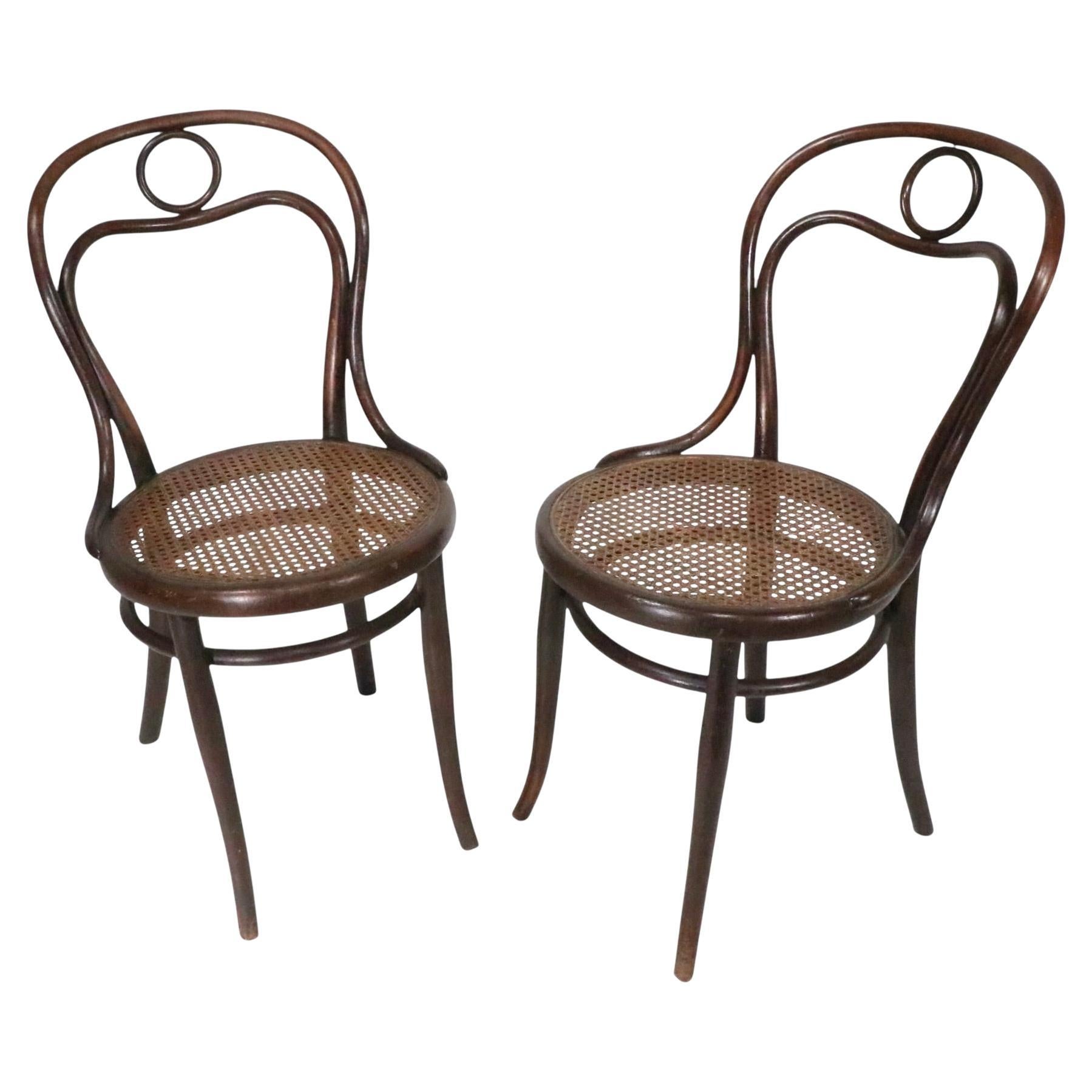 Pr.  Vienna Secessionist Bentwood Thonet Cafe Bistro Dining Chairs Model 31 im Angebot