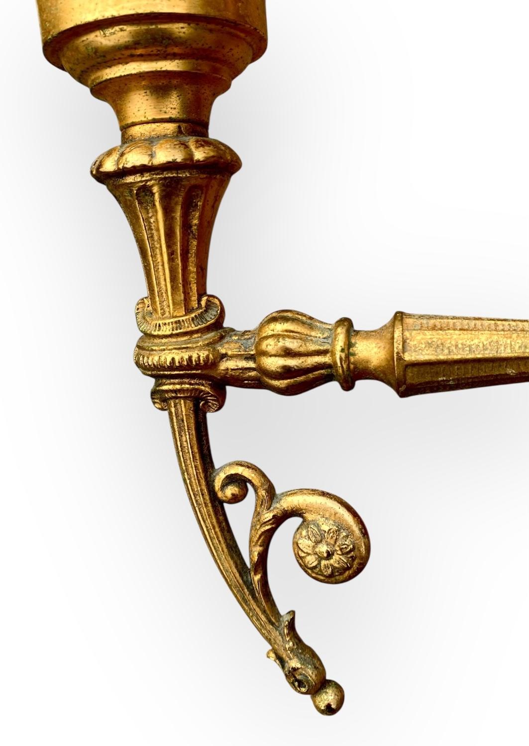 Pr Candelabros de Bronce Dorado Estilo Napoleón III Franceses Vintage Hechos a Mano en venta 9