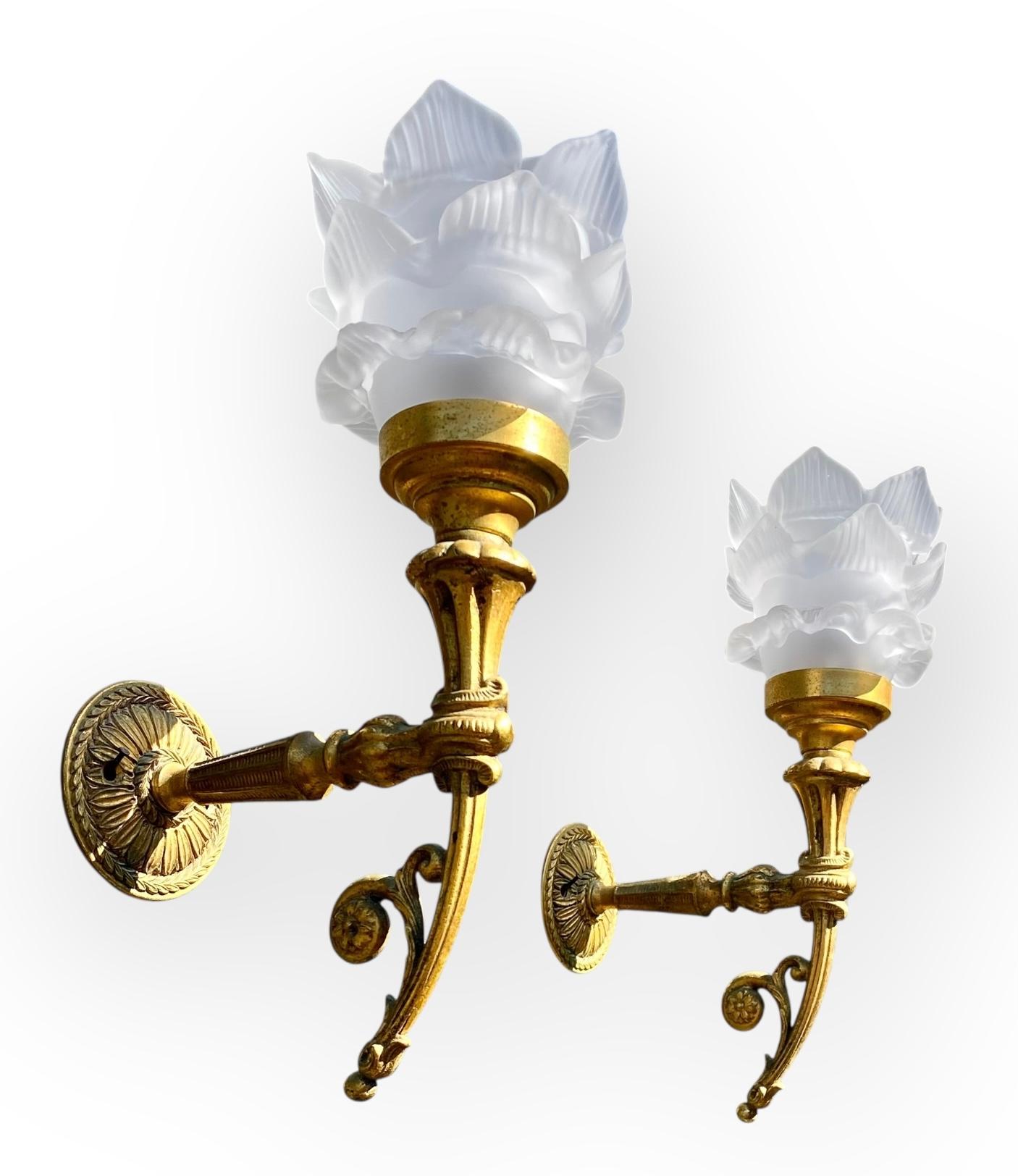 Pr Candelabros de Bronce Dorado Estilo Napoleón III Franceses Vintage Hechos a Mano en venta 1