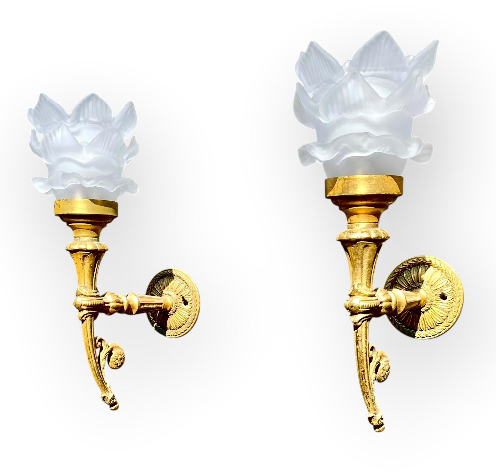 Pr Candelabros de Bronce Dorado Estilo Napoleón III Franceses Vintage Hechos a Mano en venta 3