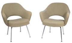 Pr. Vintage Saarinen for Knoll Executive Chairs c. 1960/70's