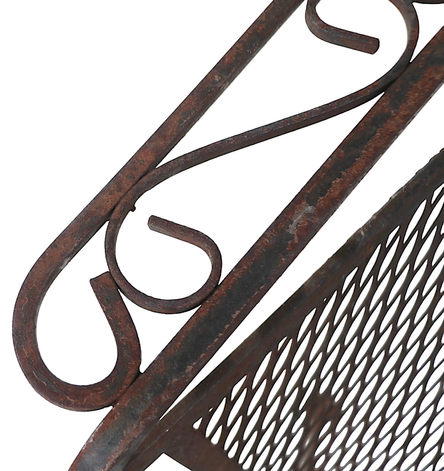 Pr. Vintage Wrought Iron Garden patio Poolside Chairs by Woodard c. 1950/60's For Sale 6