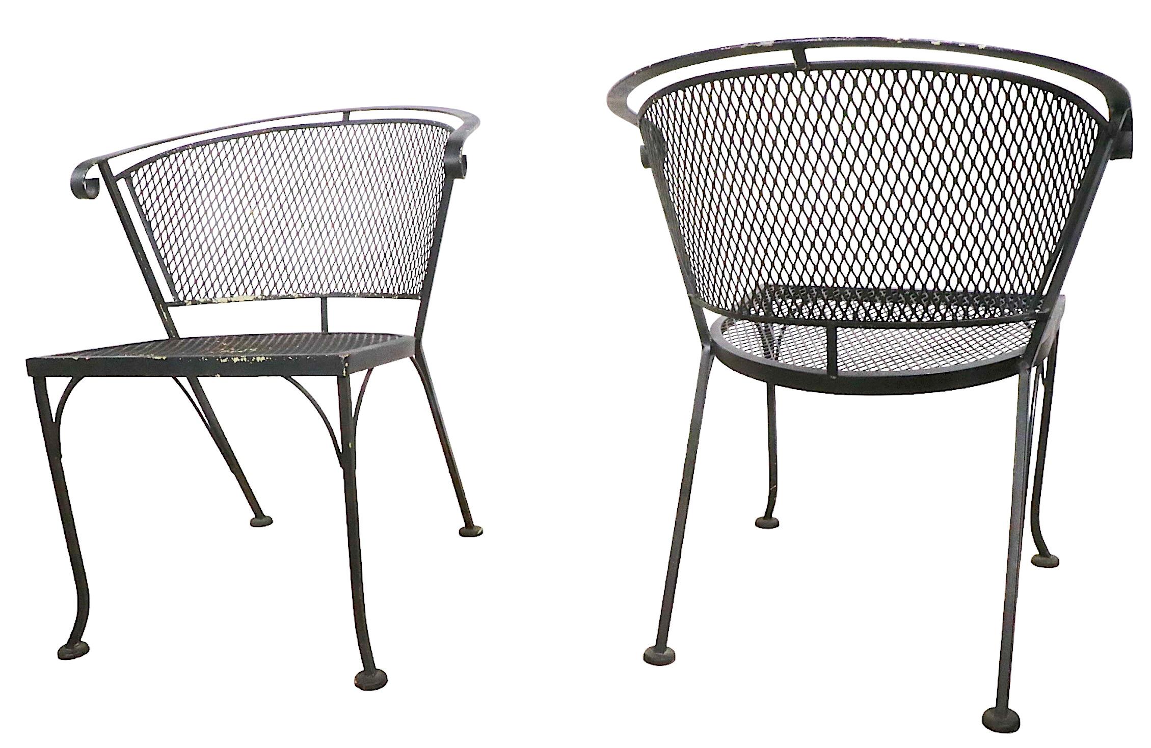 Pr Vintage Woodard Garden Patio Poolside Chairs in Wrought Iron and Metal Mesh For Sale at