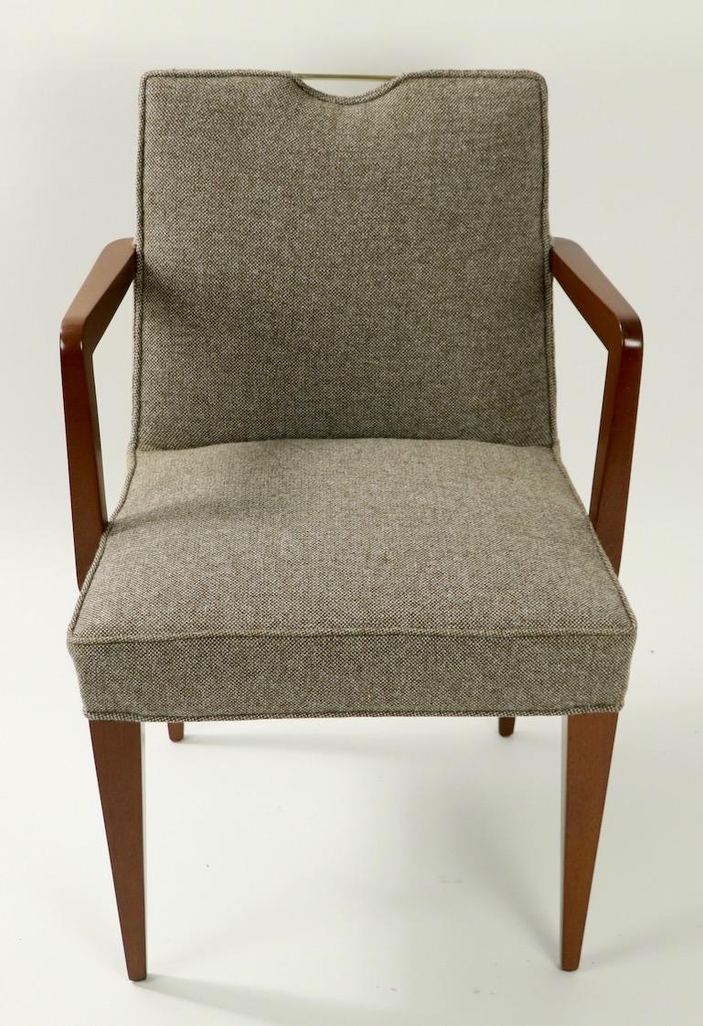 XX secolo Coppia di sedie da pranzo Wormley for Dunbar con maniglie in ottone in vendita