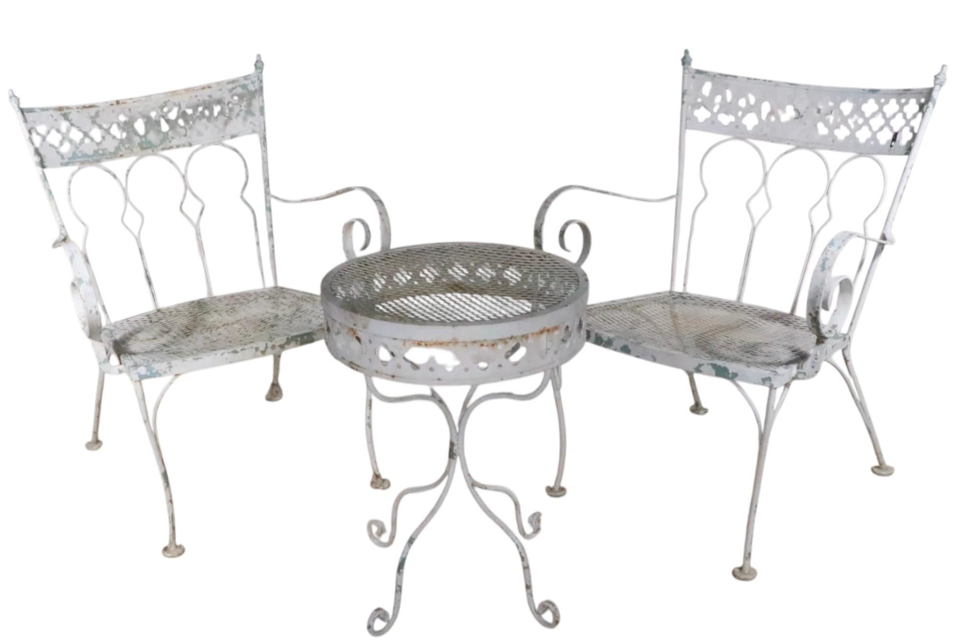Pr. Sillas de jardín de hierro forjado Taj Mahal de Salterini c. 1950 en venta 4