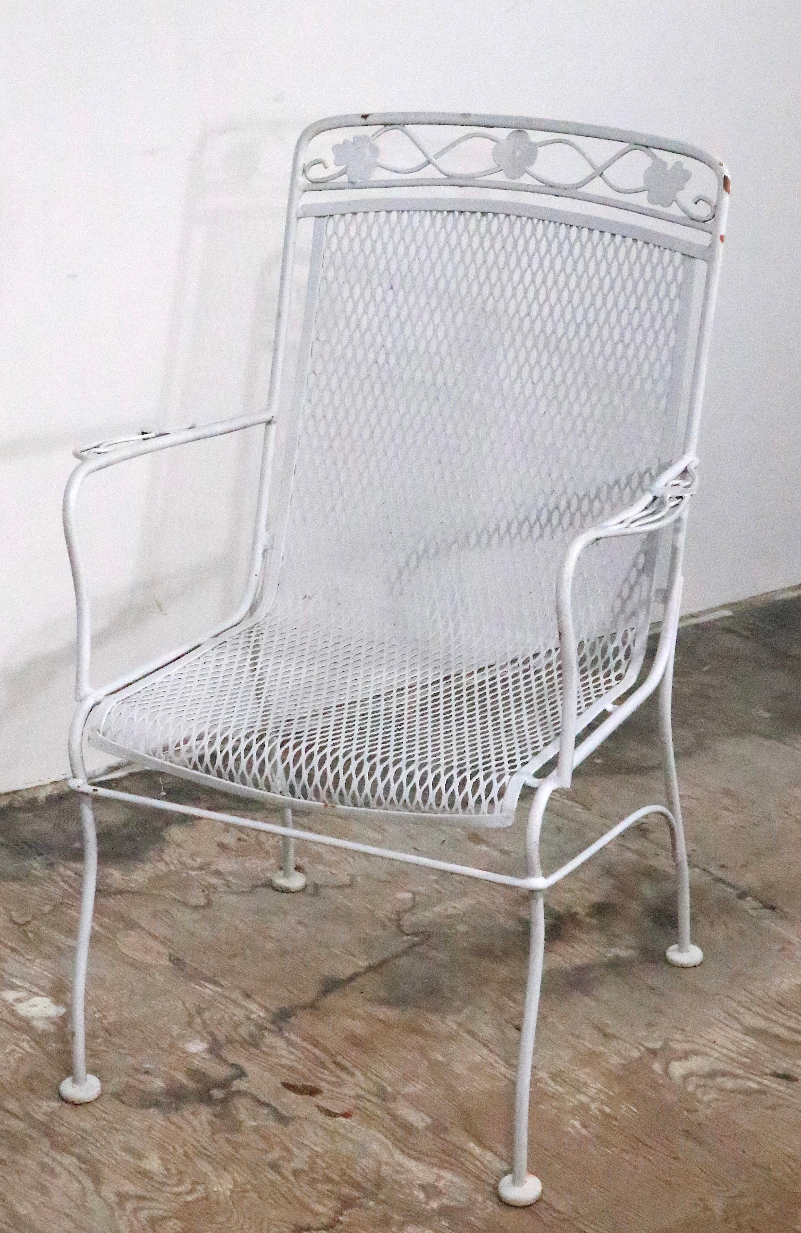 Mid-Century Modern Pr. Wrought Iron Metal Mesh Garden Patio Poolside Chairs by Woodard c. 1950/70's For Sale