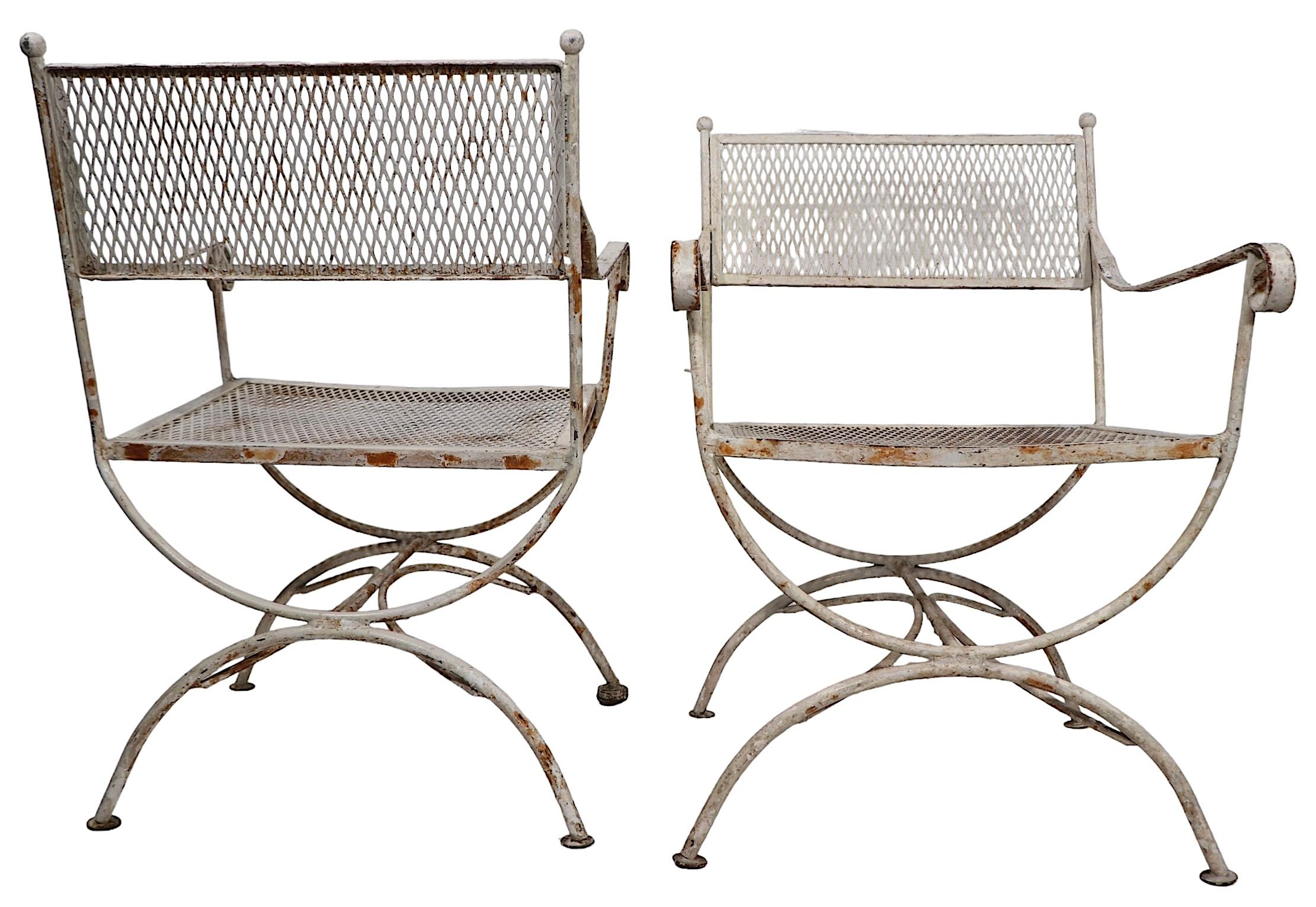 Pr.  Chaises de jardin de style Hollywood Regency néoclassiques en fer forgé en vente 9