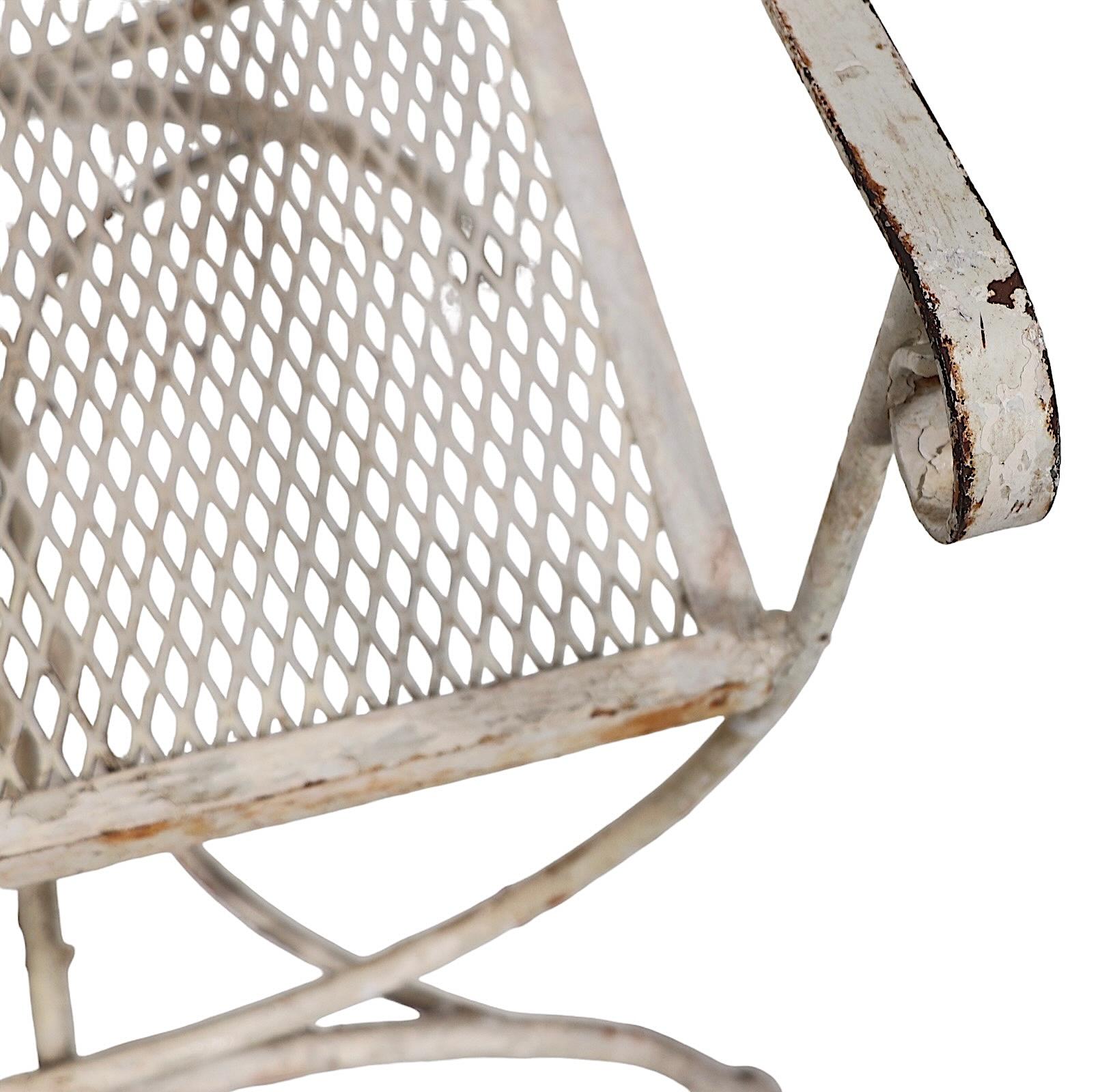 Fer forgé Pr.  Chaises de jardin de style Hollywood Regency néoclassiques en fer forgé en vente