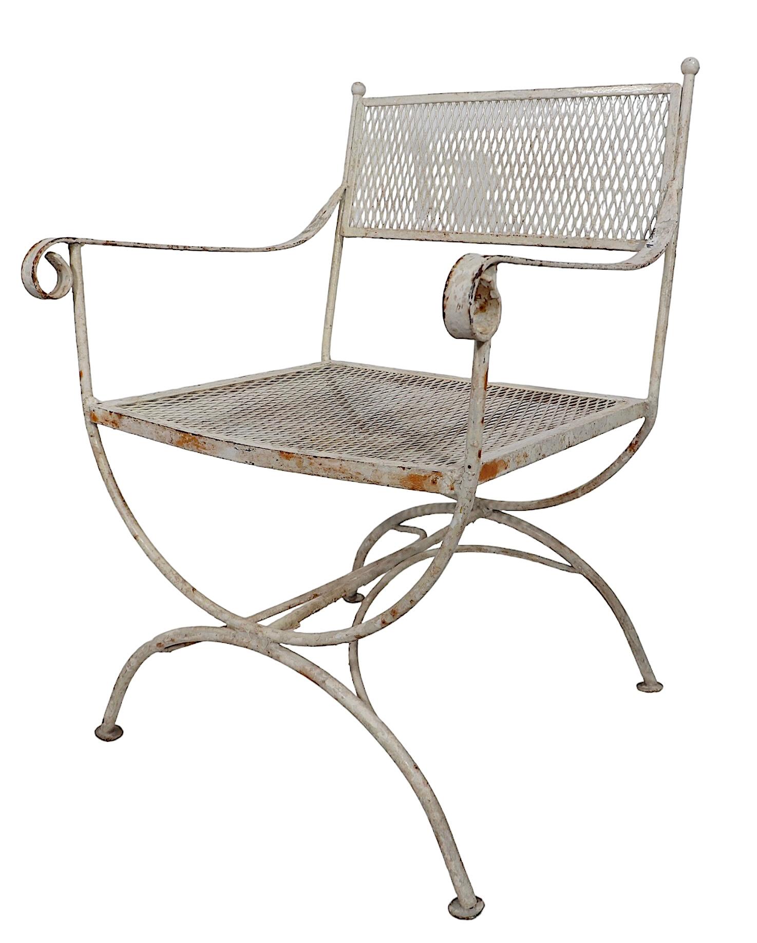 Pr.  Chaises de jardin de style Hollywood Regency néoclassiques en fer forgé en vente 3