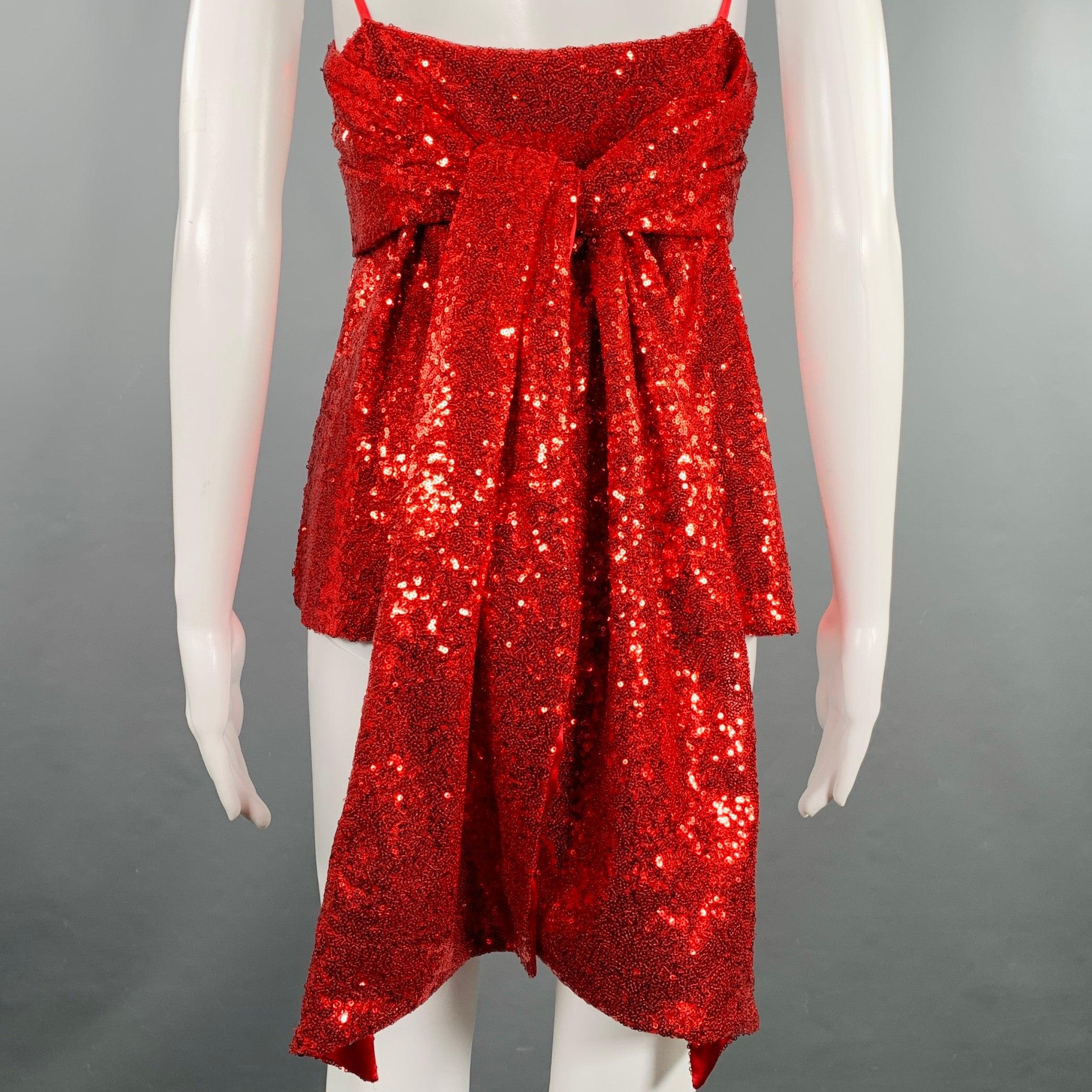 PRABAL GURUNG Kleid-Top aus rotem, paillettenbesetztem Polyester mit Spaghetti-Trägern, Fliege am Rücken und Pullover-Verschluss. Made in USA.New With Tags.  

Markiert:   2 

Abmessungen: 
  Brustumfang: 34 Zoll Länge: 15 Zoll 
  
  
 
Sui