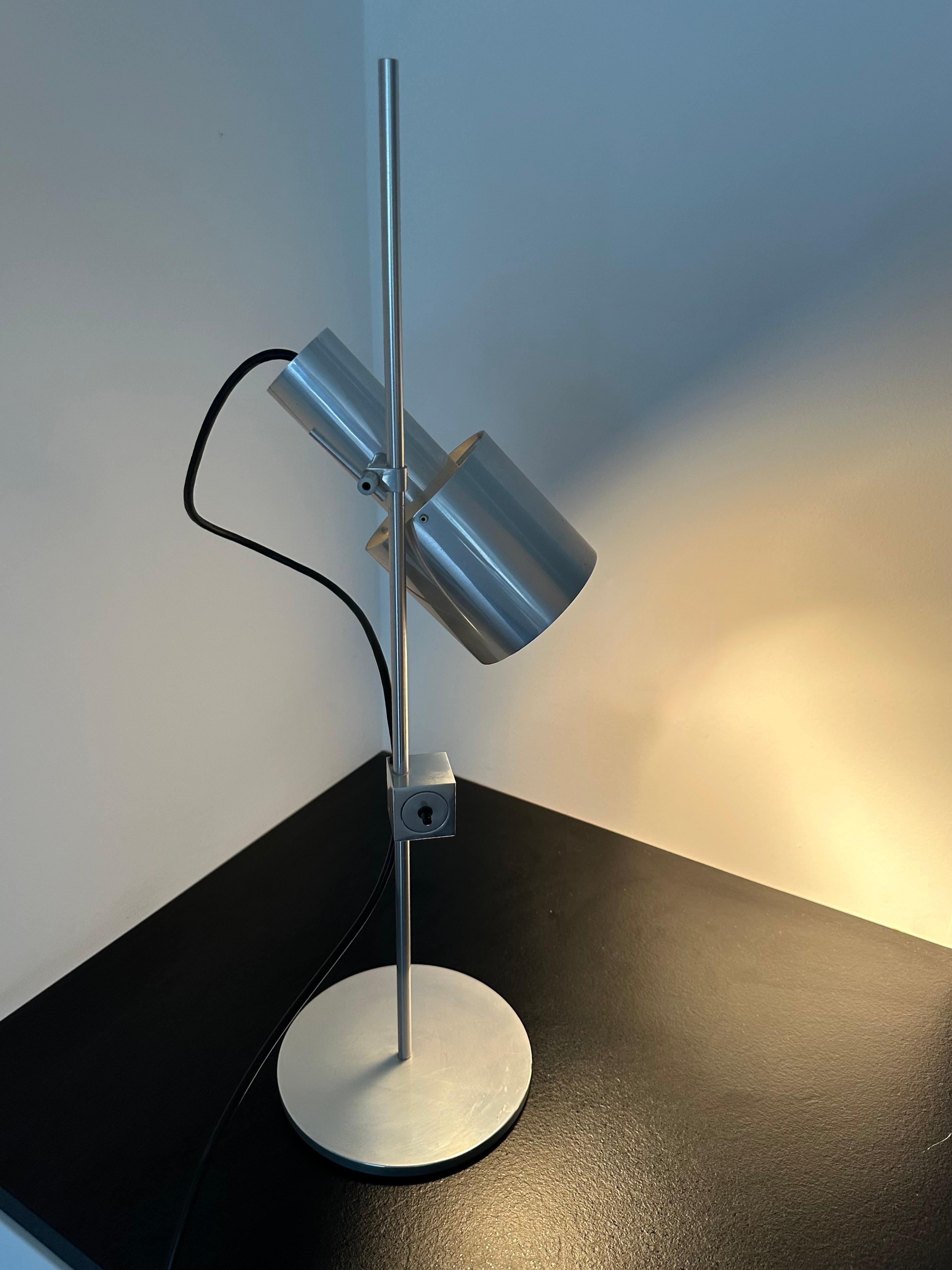 Practical and Aesthetically Pleasing Peter Nelson Table or Desk Lamp, 1960s For Sale 12