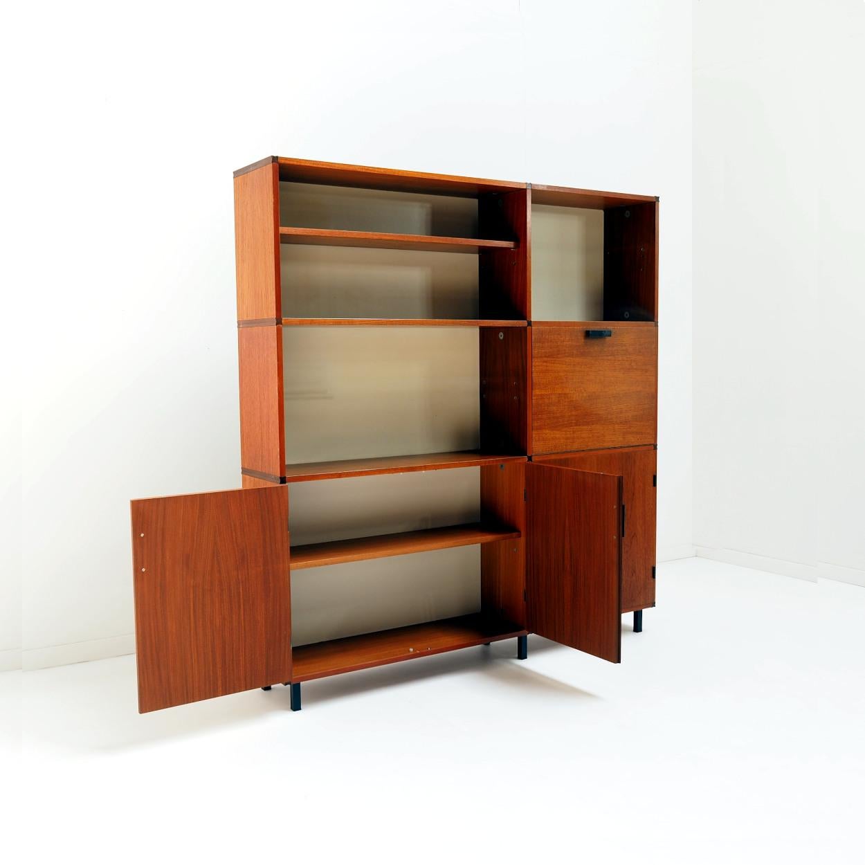 Practical and Contemporary Cabinet by Cees Braakman for Pastoe In Good Condition For Sale In Beerse, VAN