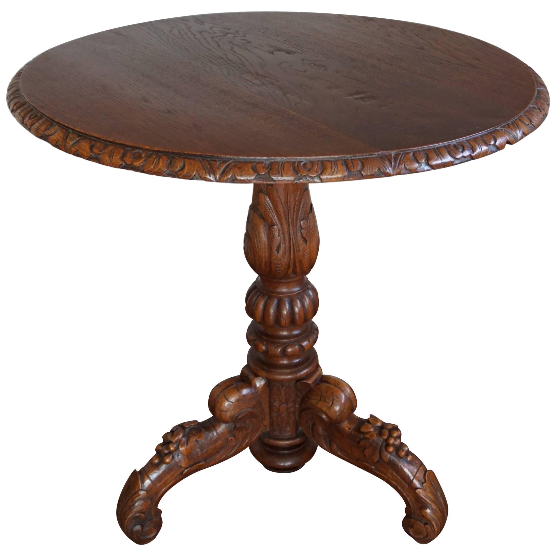 Superbe table à bascule en chêne massif du 19e siècle, sculptée et fabriquée à la main