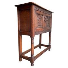 Used Practical Size Dutch Gothic Revival Solid Oak Sidetable / Small Cabinet Mid-1800