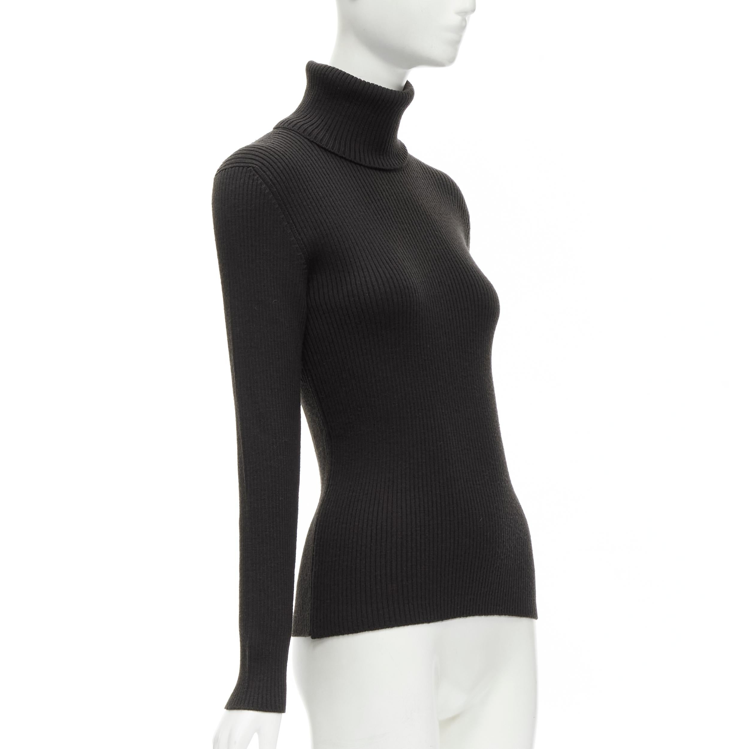 PRADA 100% wool dark brown long sleeves ribbed turtleneck sweater IT44 L In Excellent Condition In Hong Kong, NT