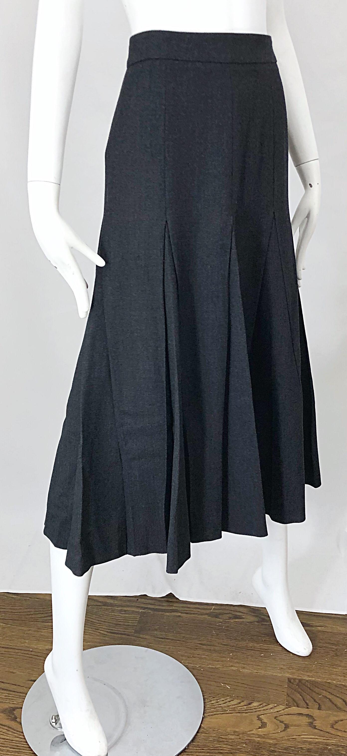 Prada 1990s Grey Wool Size 4 / 6 Pleated Trumpet Vintage 90s Midi Skirt 1