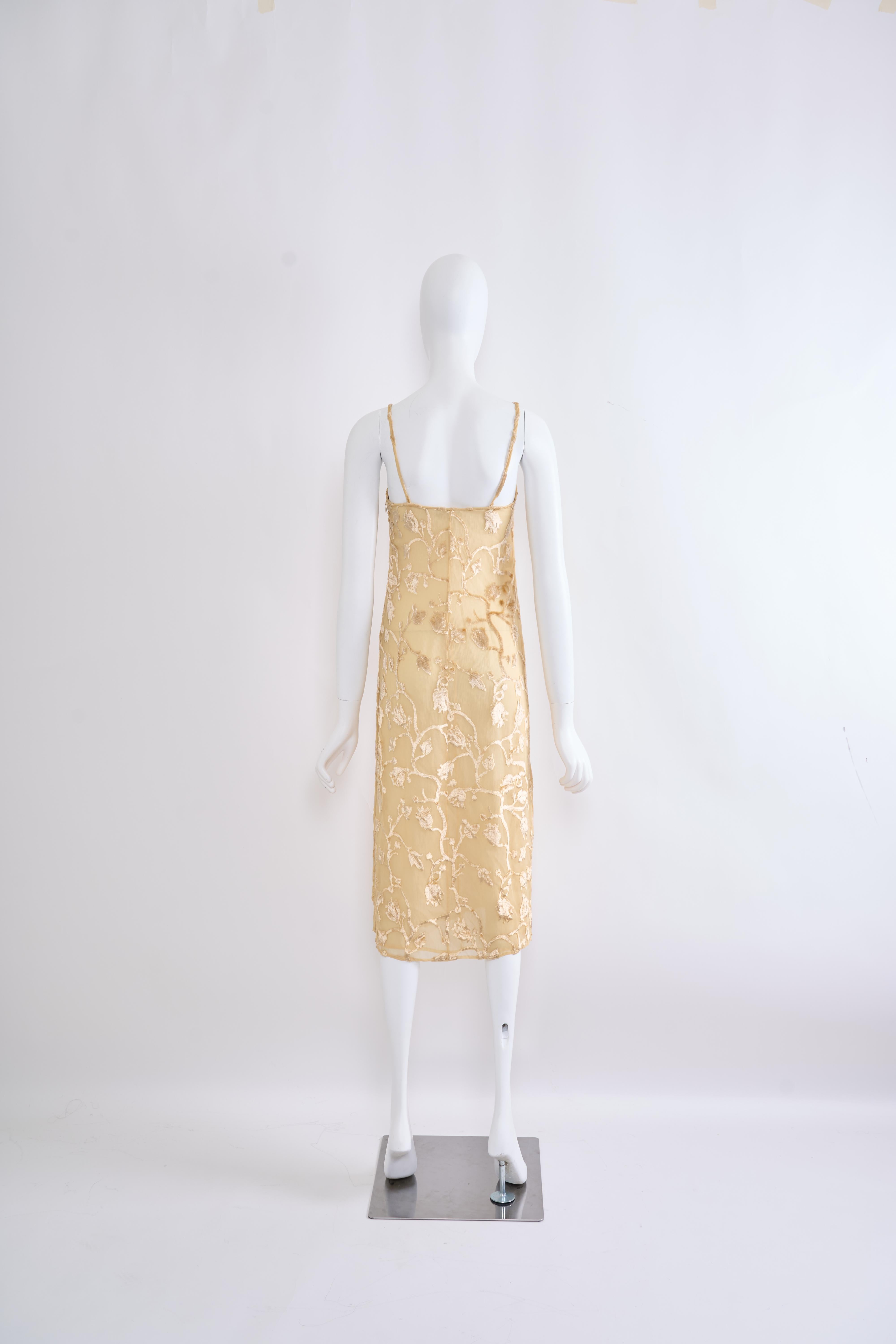 Prada 1997 Spring-Summer Dévoré Velvet on Silk Dress

Piece Description: This Prada dress from the 1997 Spring-Summer collection showcases the house’s refined elegance with a dreamy ivory dévoré velvet floral pattern on luxurious silk. The delicate