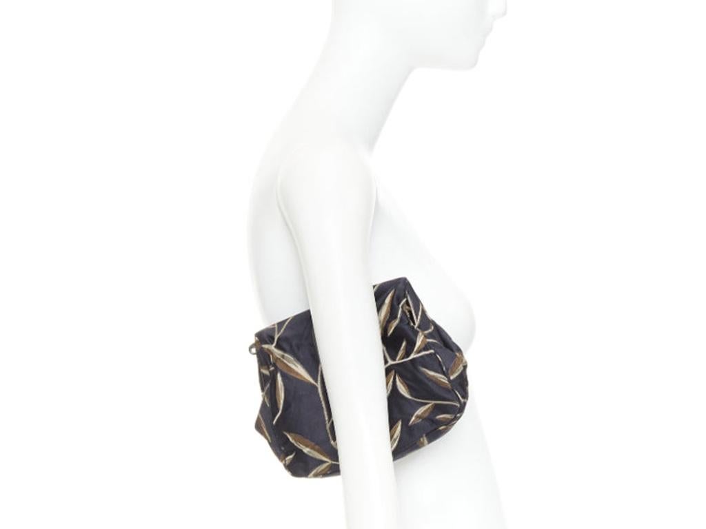 PRADA 1997 Vintage Runway Raso Calla Lily black chinoiserie pouch clutch bag
Reference: GIYG/A00308
Brand: Prada
Designer: Miuccia Prada
Collection: 1997 - Runway
Material: Satin, Metal
Color: Black, Multicolour
Pattern: Floral
Closure: