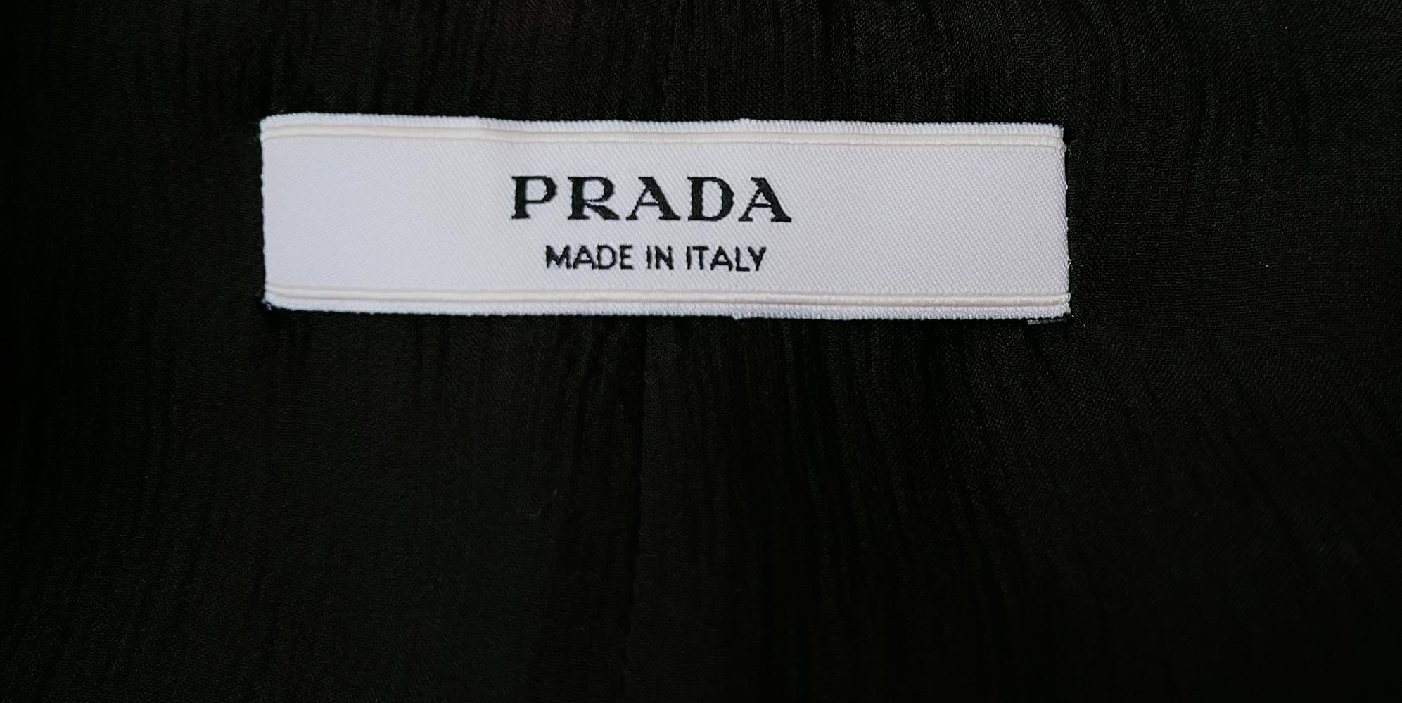Prada 2000 Skirt Suit Elegant Wool Jacket Skirt For Sale 2