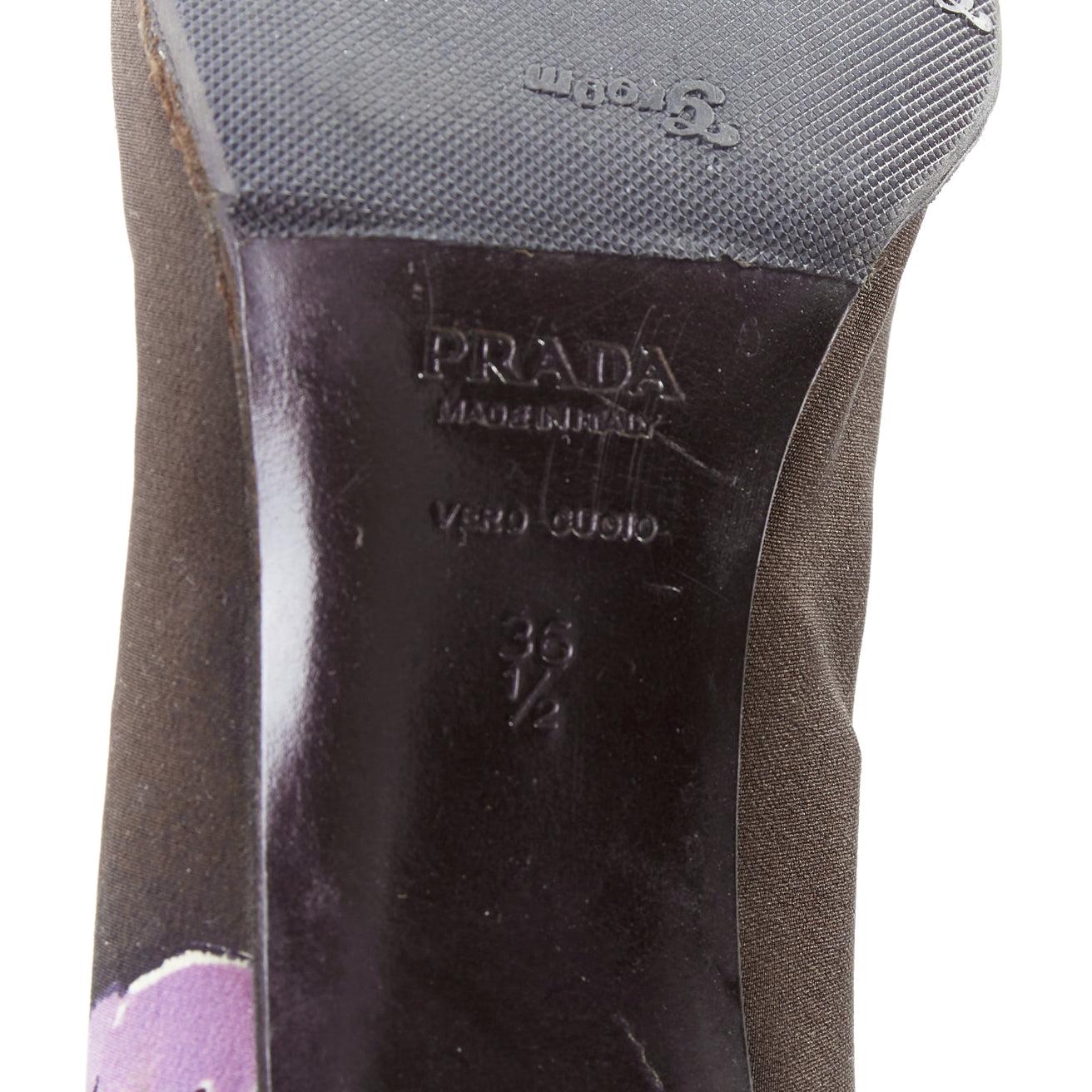 PRADA 2000 Vintage brown purple floral print fabric kitten pumps EU36.5 For Sale 6