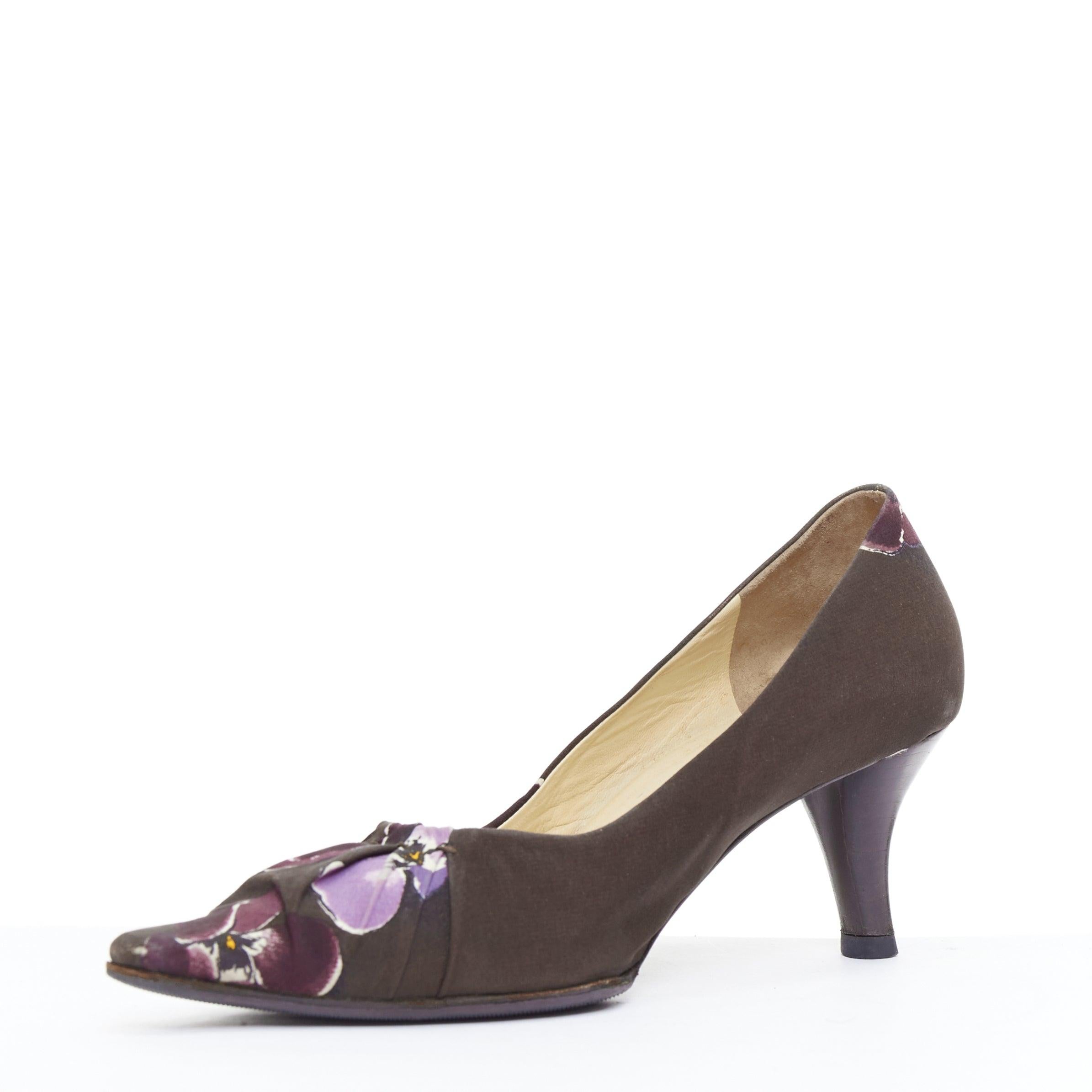 PRADA 2000 Vintage brown purple floral print fabric kitten pumps EU36.5 In Fair Condition For Sale In Hong Kong, NT