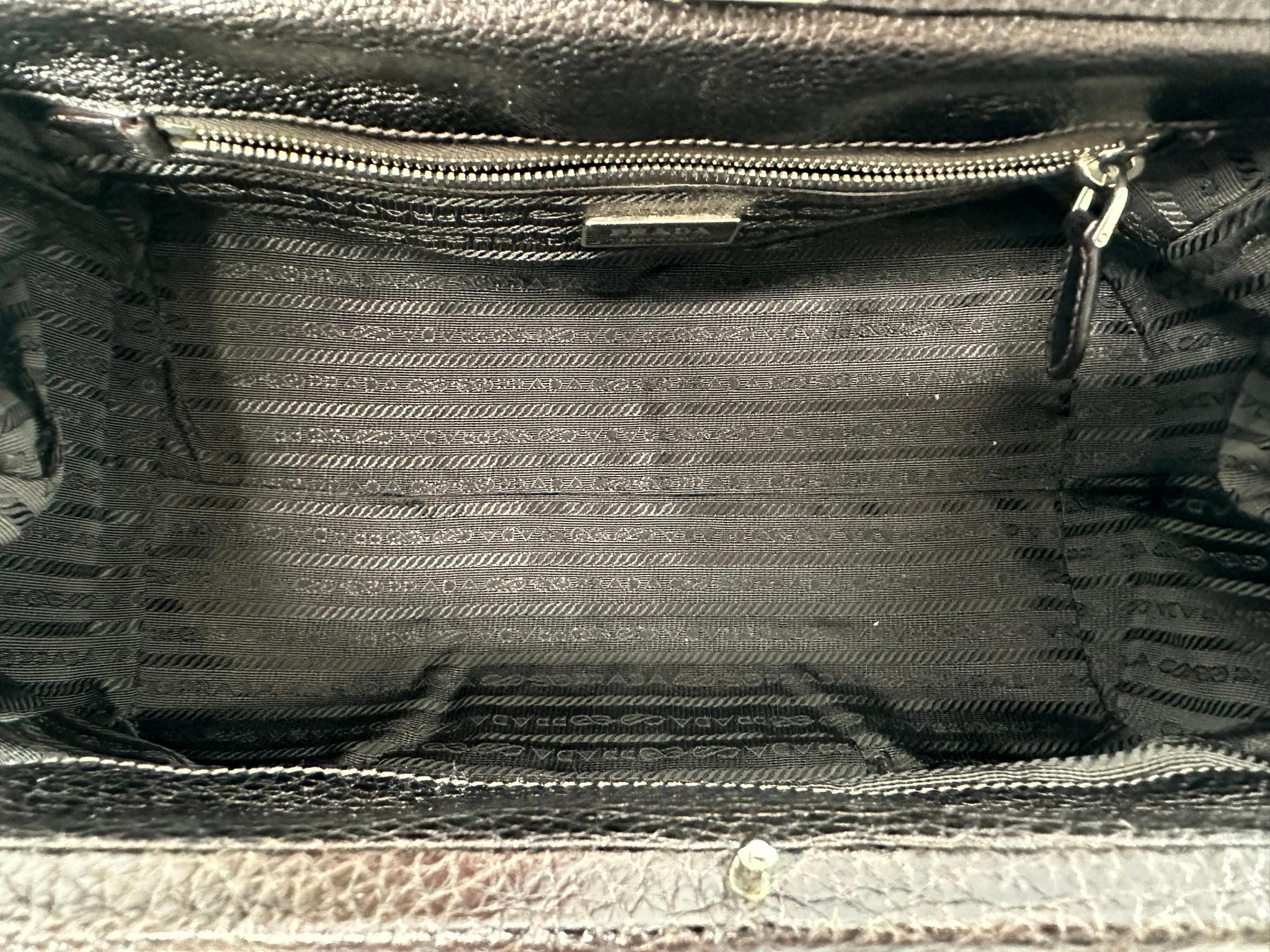 Prada 2000 VITELLO DAINO ANTIK FRAME Doctors BAG Argento Marrone Pelle Metallizzata in vendita 12