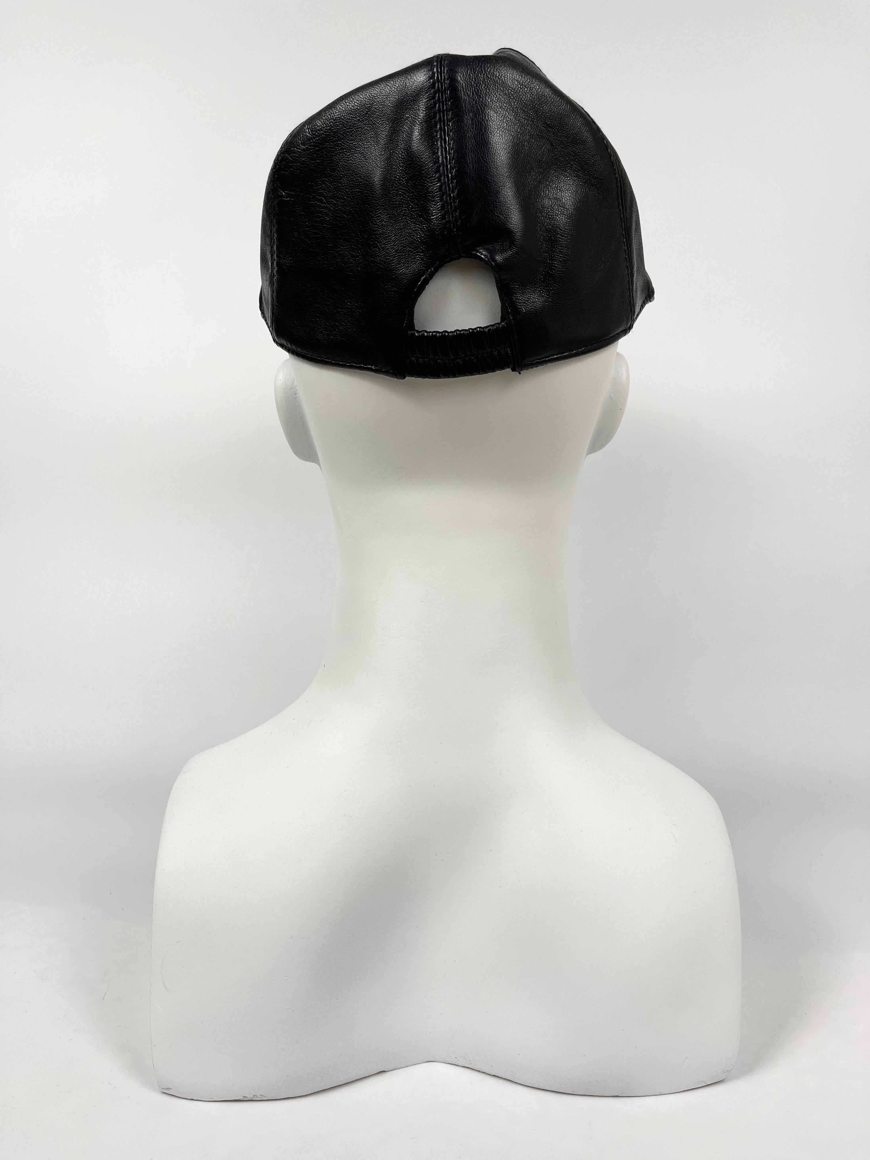 Women's or Men's Prada 2000's Vintage Logo Leather Cap For Sale