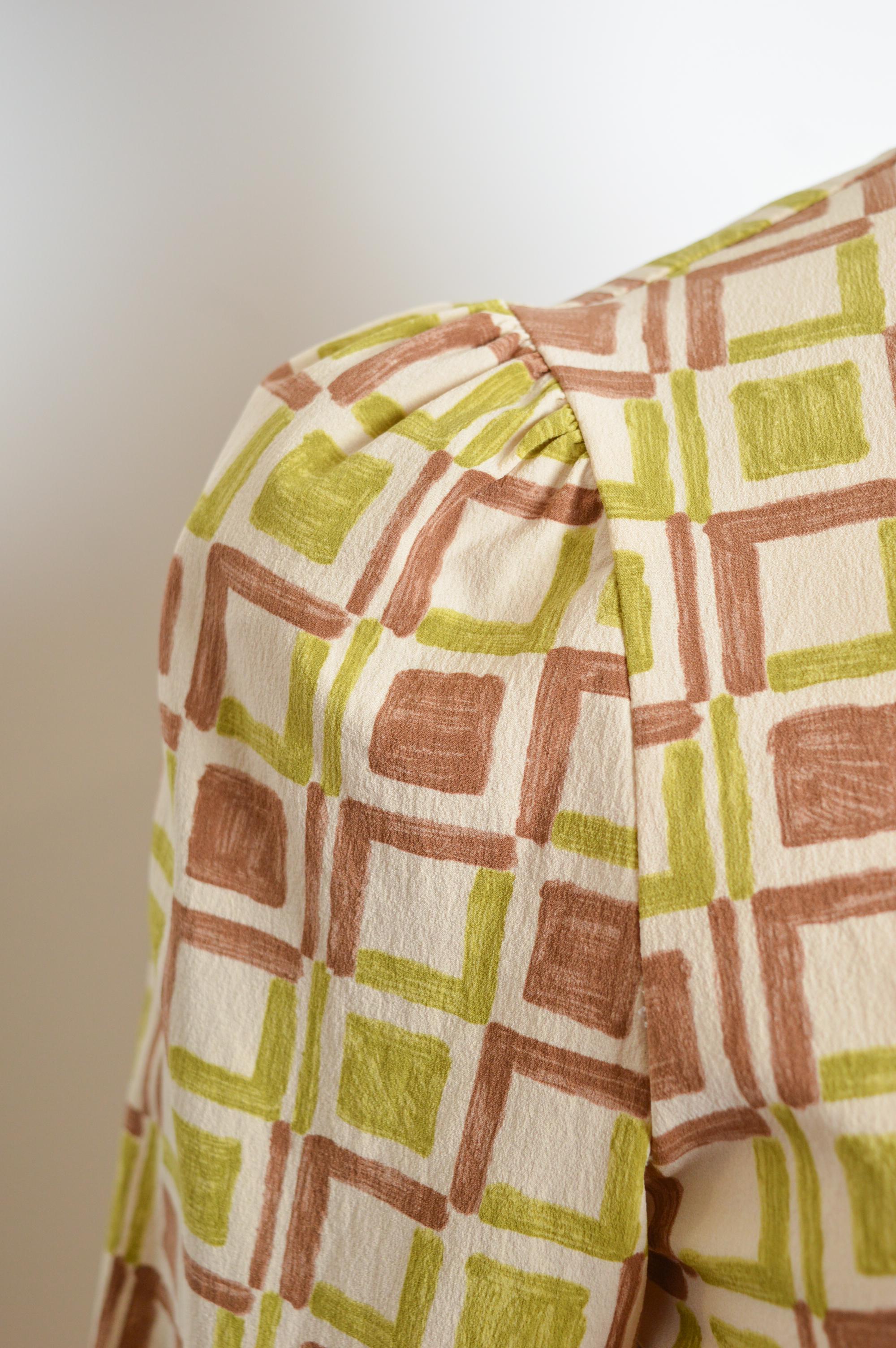 De las mujeres Prada 2002 Ugly Chic Lime Green Brown Geometric Pattern Long Sleeve Fitted Shirt en venta