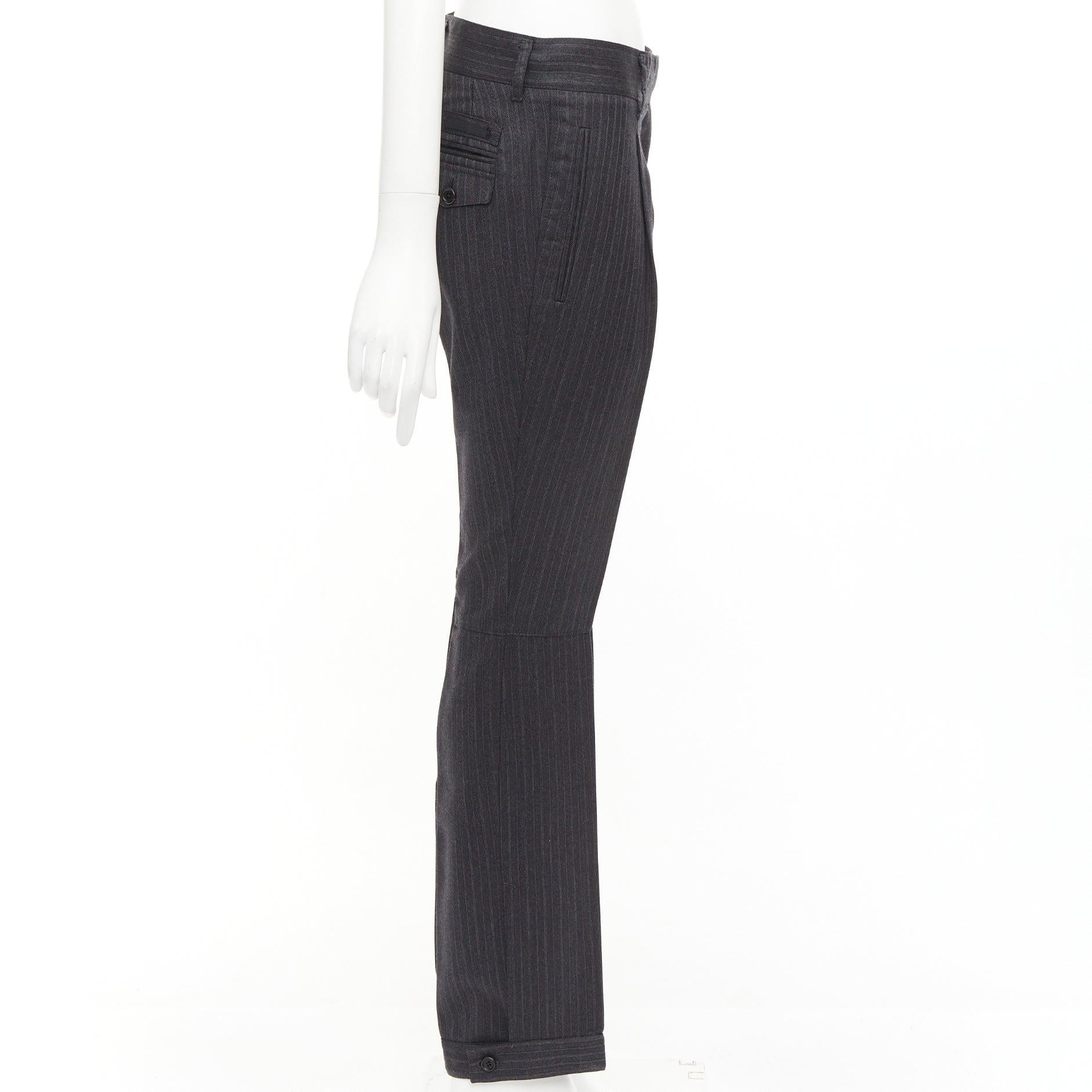 PRADA 2006 100% Wollgraue Nadelstreifen-Plissee-Hose mit Kapuze IT38 XS im Zustand „Hervorragend“ im Angebot in Hong Kong, NT
