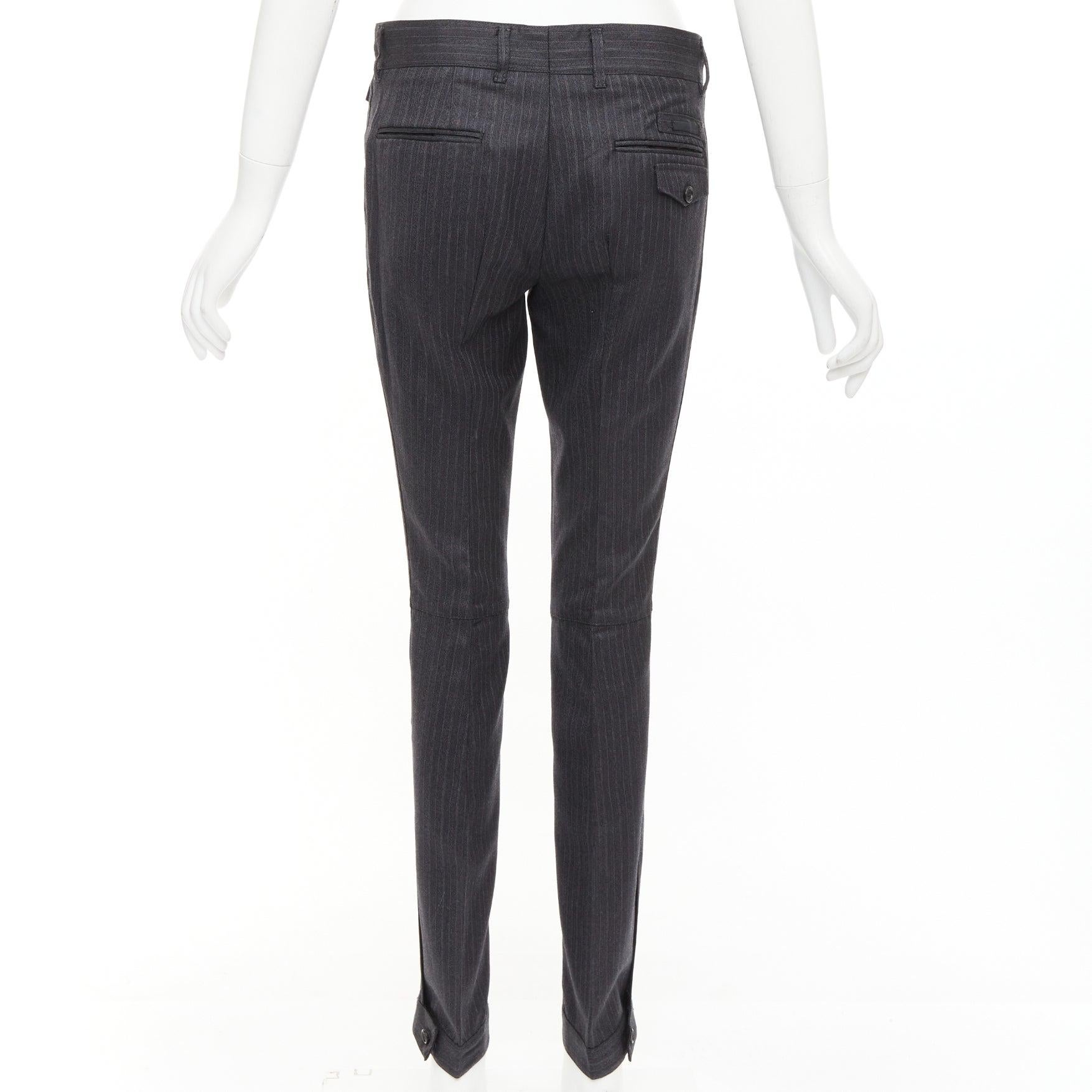 PRADA 2006 100% Wollgraue Nadelstreifen-Plissee-Hose mit Kapuze IT38 XS Damen im Angebot