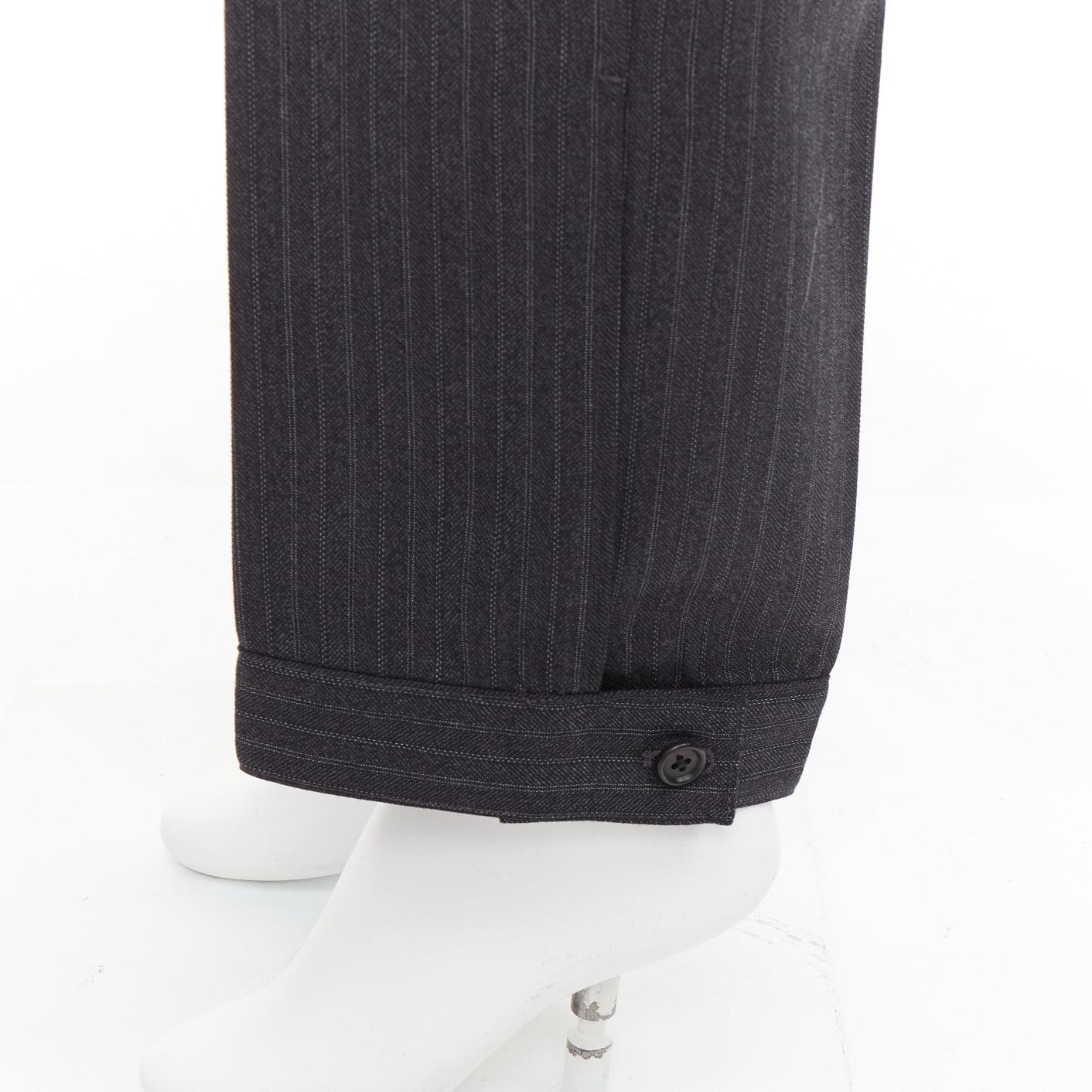 PRADA 2006 100% Wollgraue Nadelstreifen-Plissee-Hose mit Kapuze IT38 XS im Angebot 2