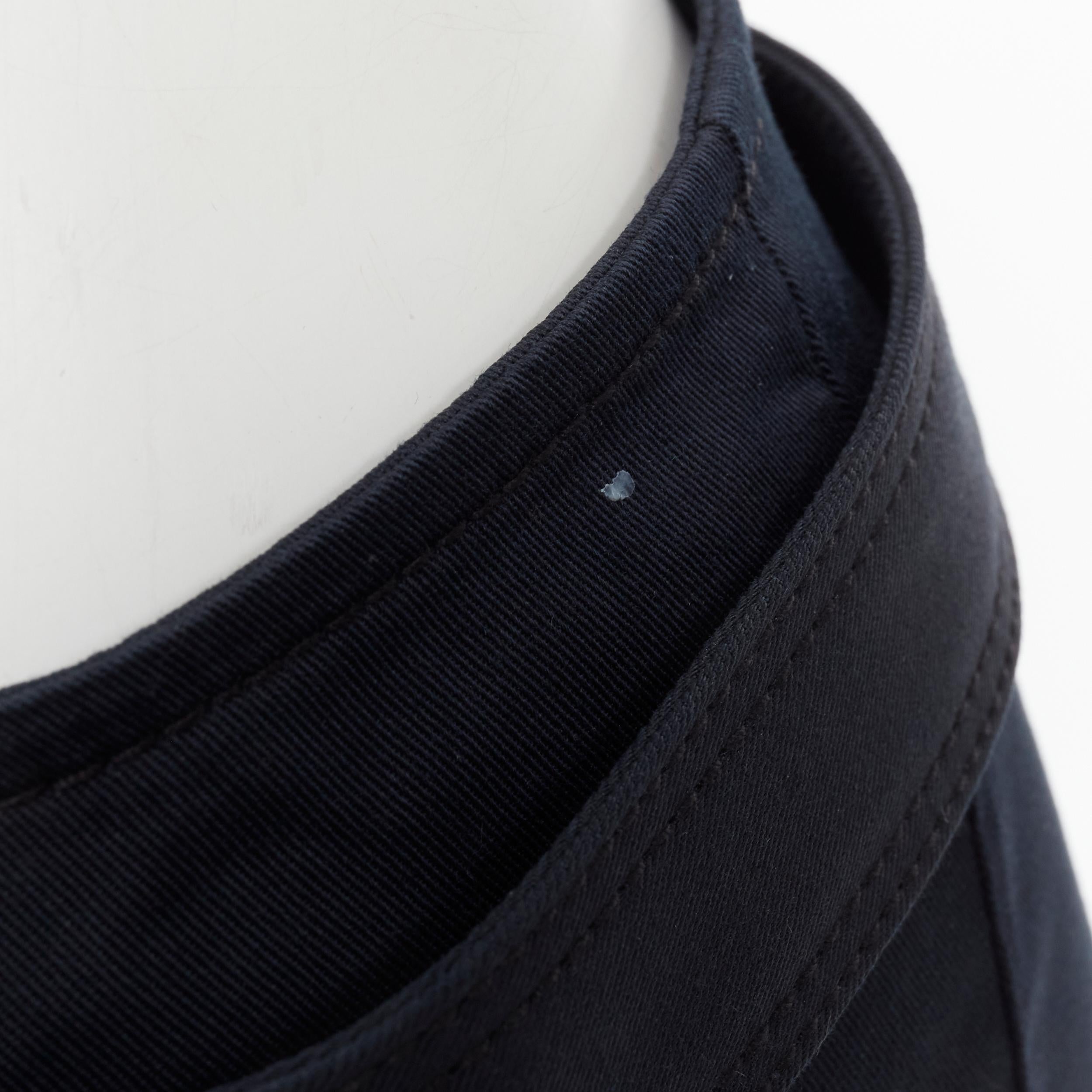 PRADA Jupe fourreau en coton noir avec ceinture et logo argenté longueur genou IT36 XS, 2006 en vente 3