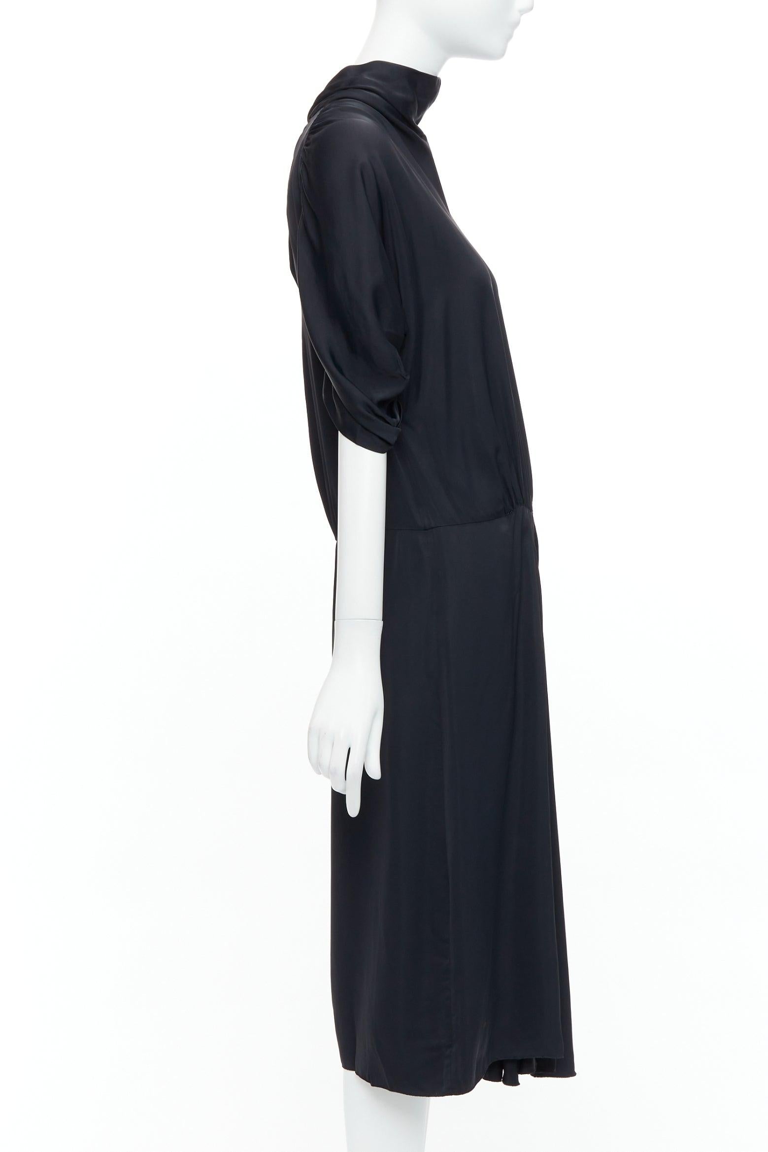 PRADA 2006 black viscose box pleat front ruched sleeves midi dress In Good Condition For Sale In Hong Kong, NT