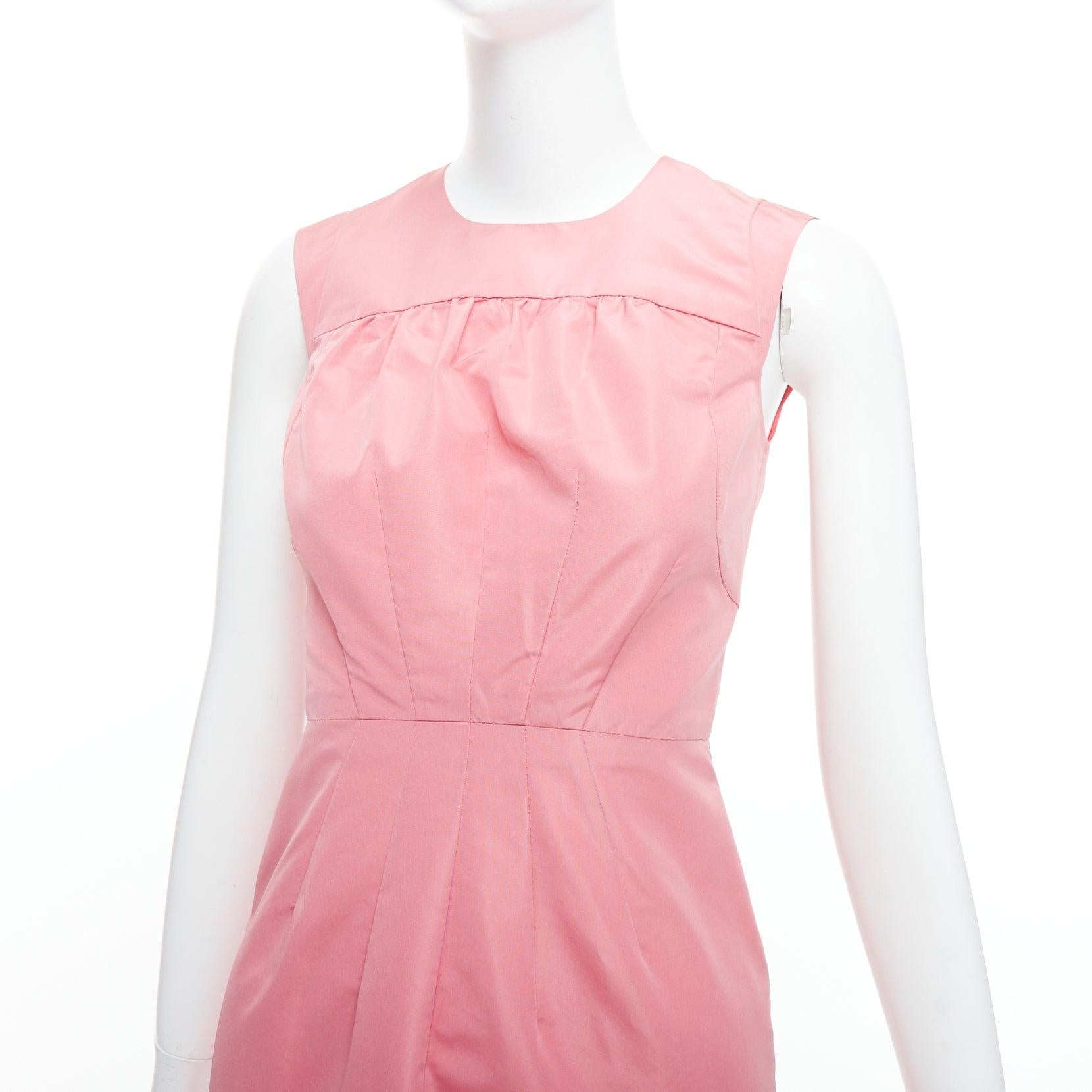 PRADA 2007 pink silk blend tafetta pleated fitted shift dress IT38 XS
Reference: MECG/A00016
Brand: Prada
Designer: Miuccia Prada
Collection: 2007
Material: Silk, Blend
Color: Pink
Pattern: Solid
Closure: Zip
Extra Details: Back zip.
Made in: