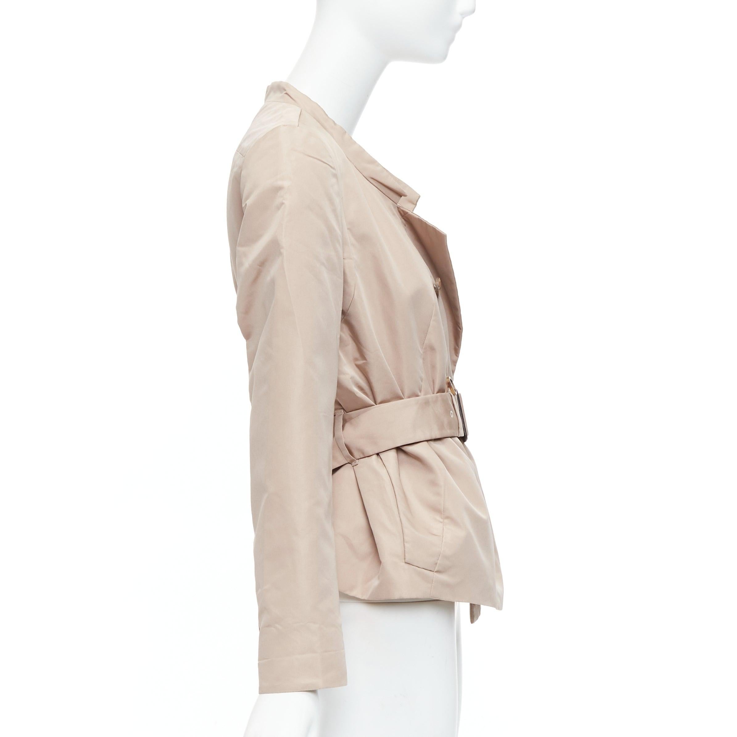 Prada 2007 in misto seta, giacca trench doppiopetto con cintura IT38 XS In condizioni ottime in vendita a Hong Kong, NT