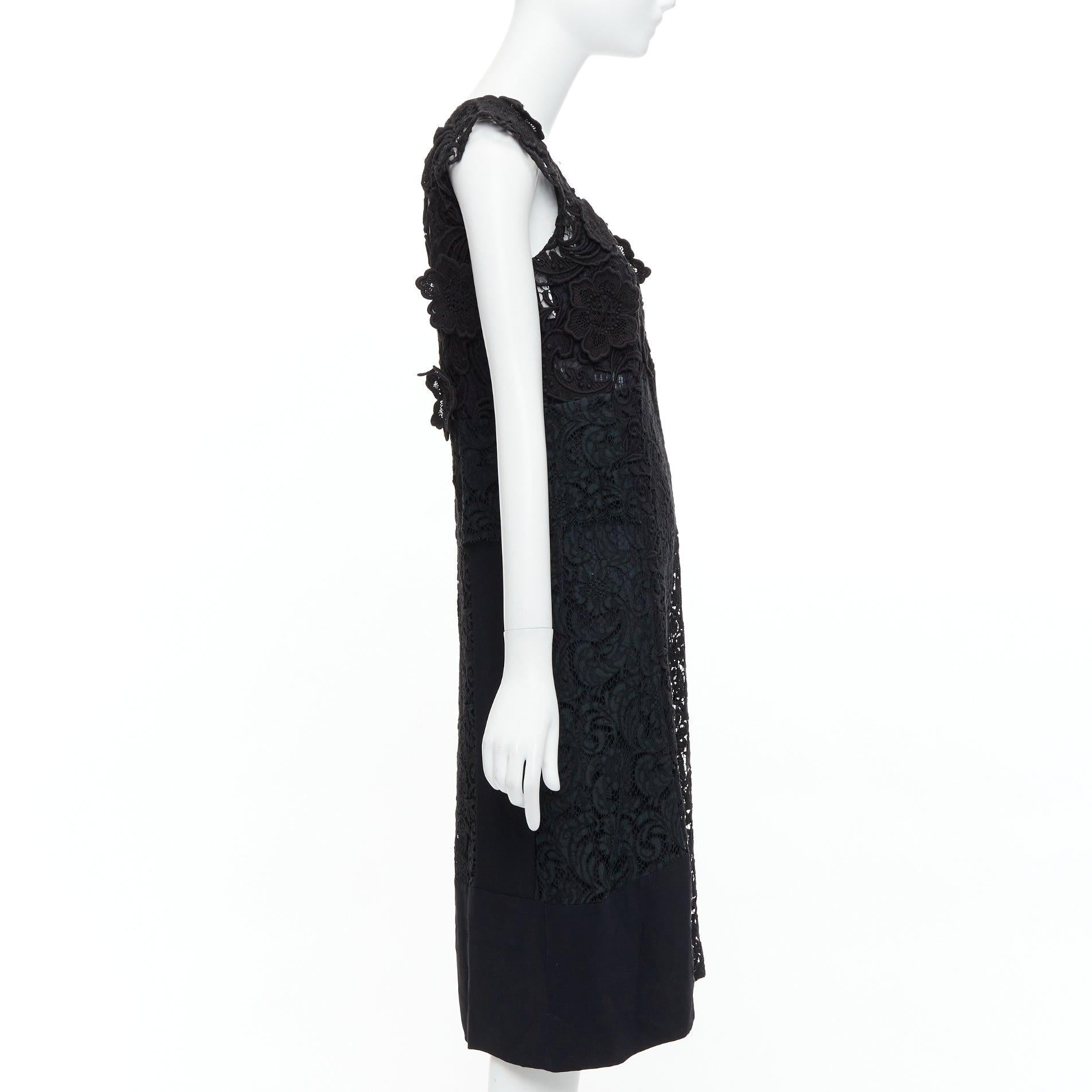 PRADA 2008 black cotton blend heavy lace applique panelled dress IT38 XS In Good Condition In Hong Kong, NT