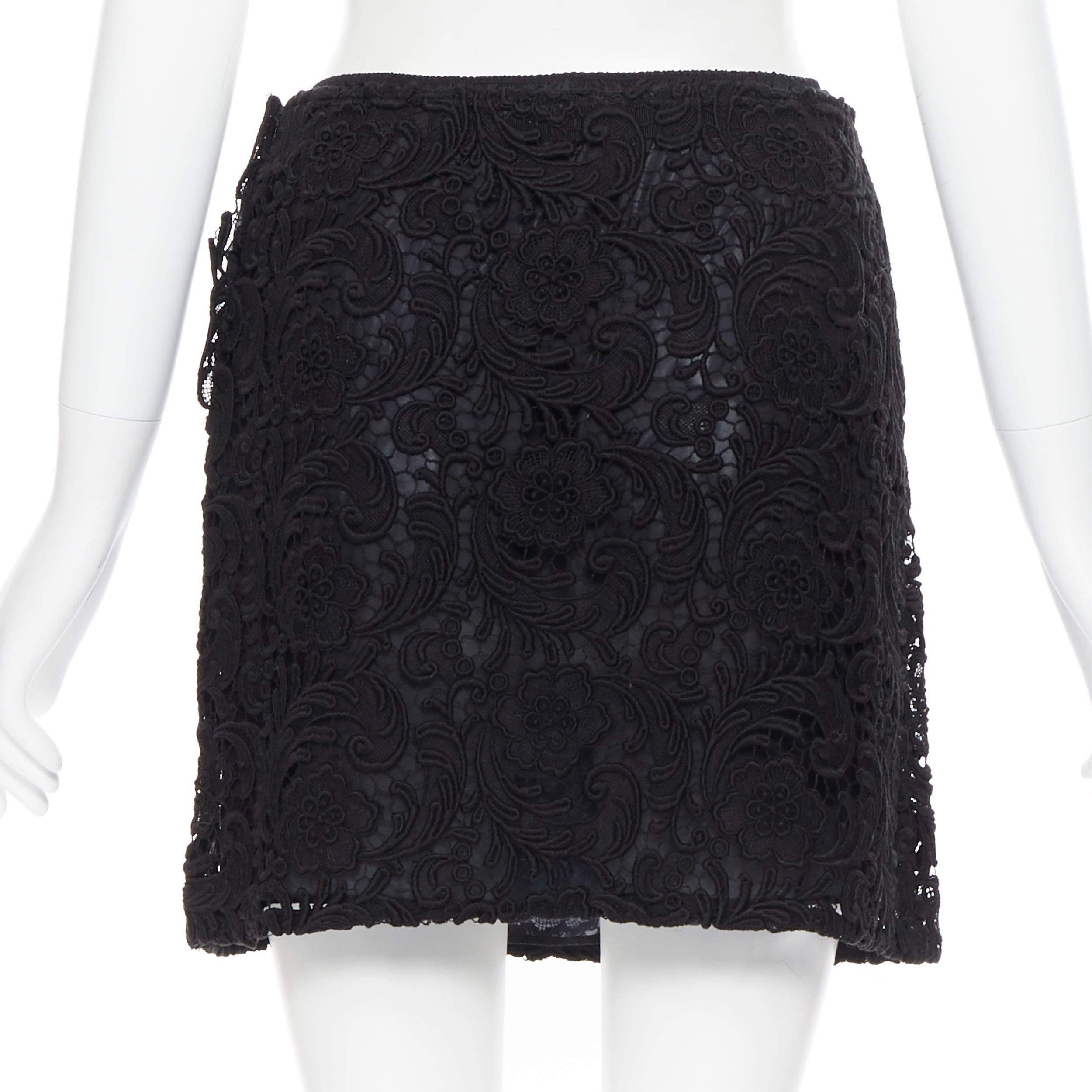 Black PRADA 2008 iconic floral embroidery lace black silk lined mini skirt IT38 XS