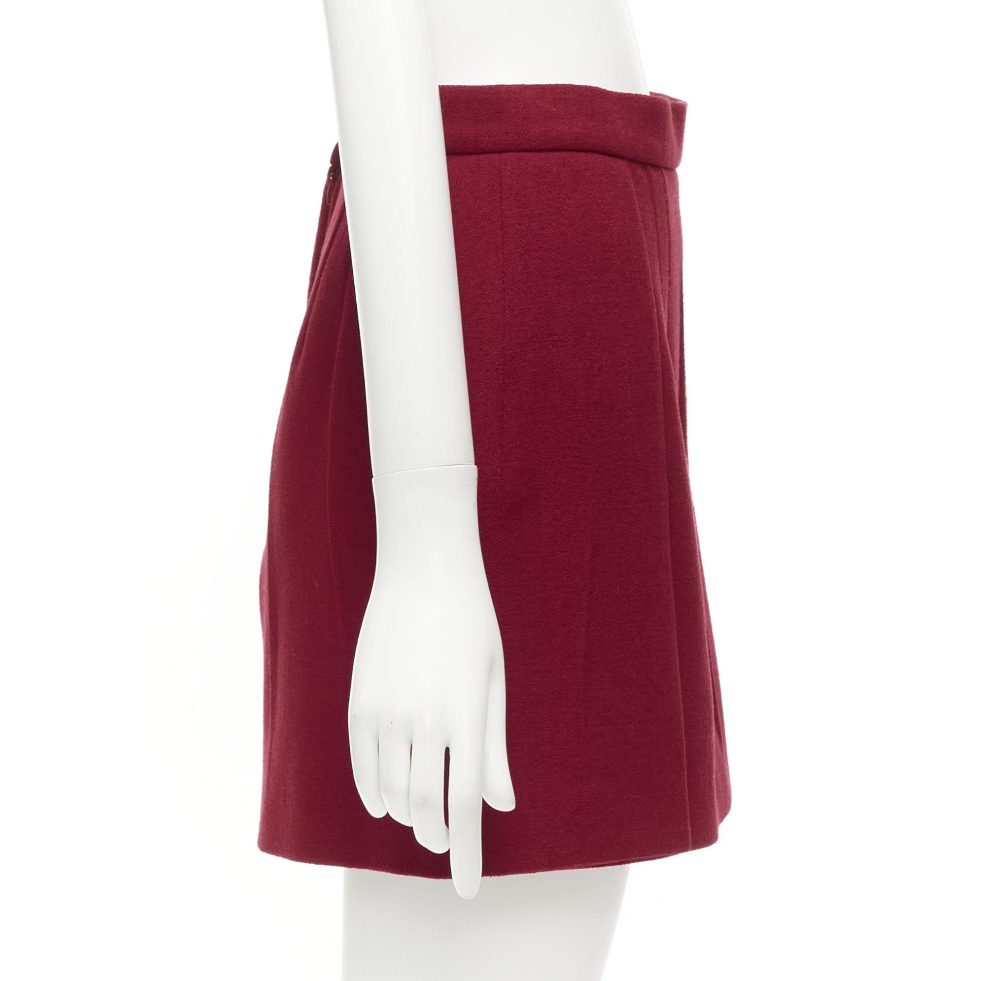 Women's PRADA 2009 crimson red virgin wool blend crinkle effect crepe mini skirt IT42 M For Sale