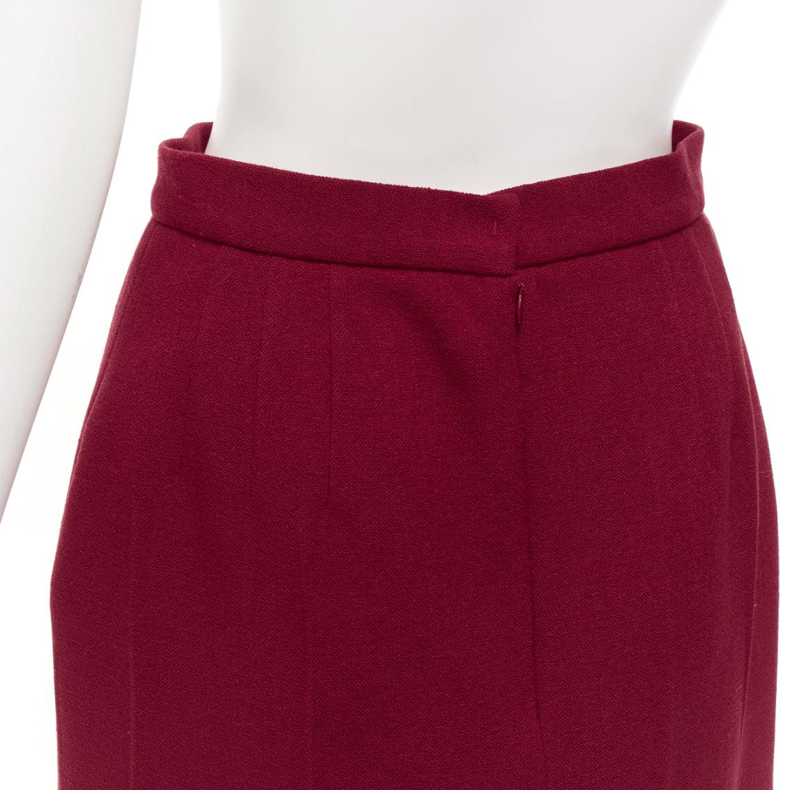 PRADA 2009 crimson red virgin wool blend crinkle effect crepe mini skirt IT42 M en venta 2