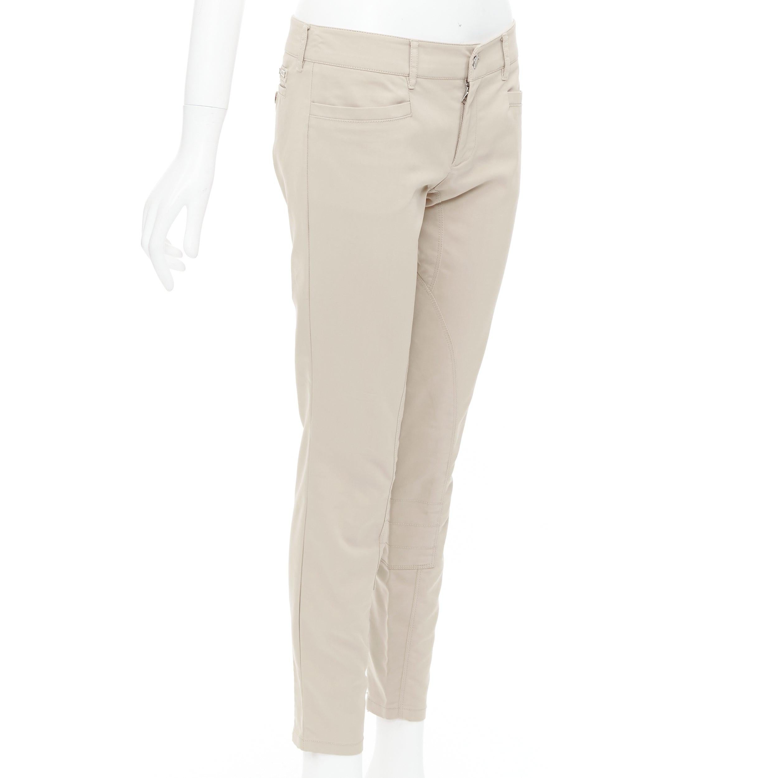 PRADA 2010 beigefarbene Baumwollmischung, konisch zulaufende Hose IT40 S (Beige) im Angebot