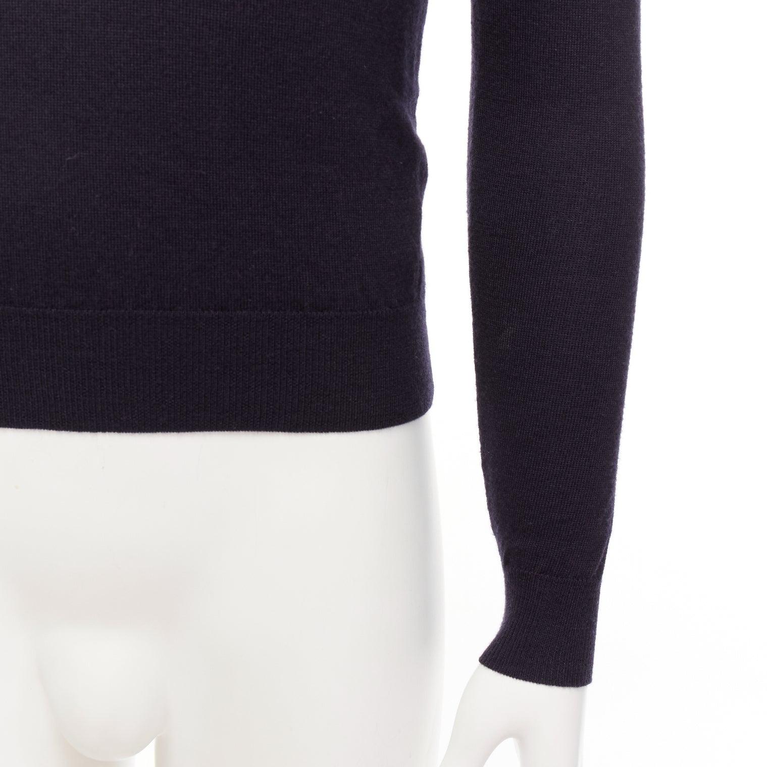 PRADA 2010 navy wool long sleeve V-neck classic sweater IT44 XS For Sale 2
