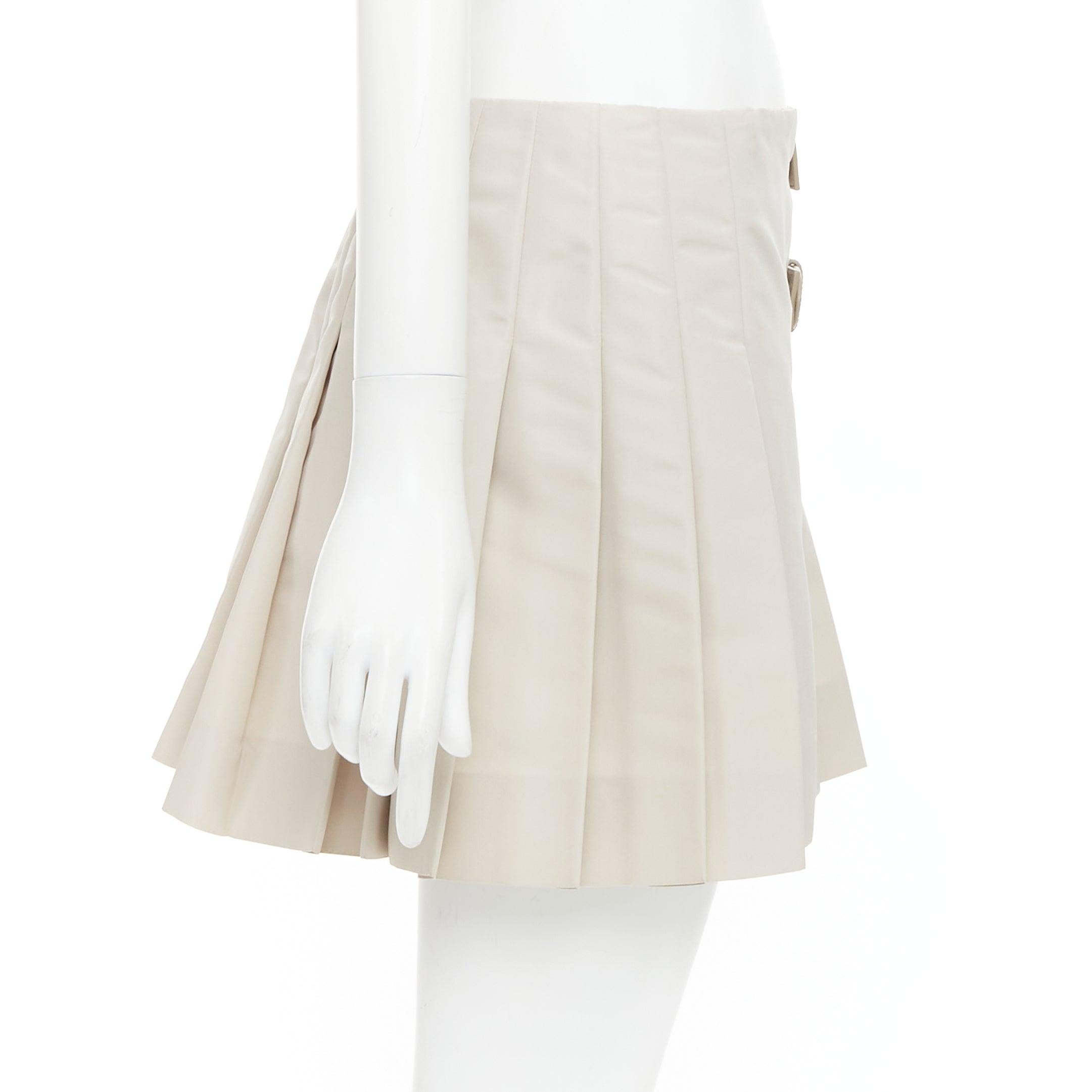 PRADA 2010 Vintage light silk blend pleated leather buckles mini skirt IT42 M In Good Condition For Sale In Hong Kong, NT