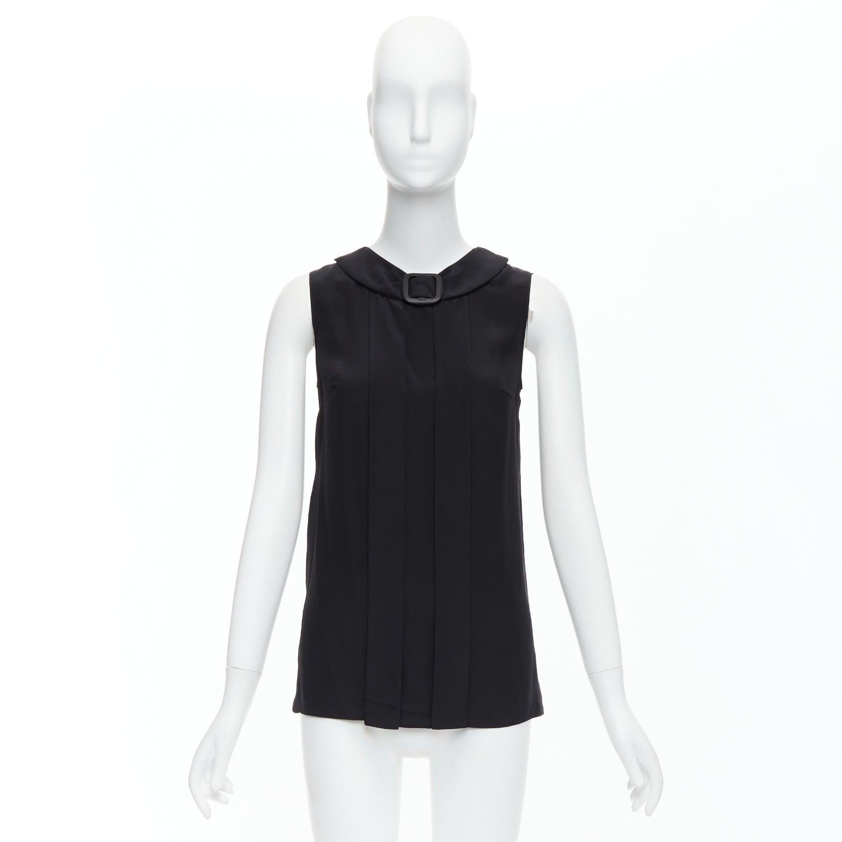 PRADA 2011 schwarz 100% Seide Logo Kunststoff Schnalle Hals plissiert Top IT38 XS im Angebot 4